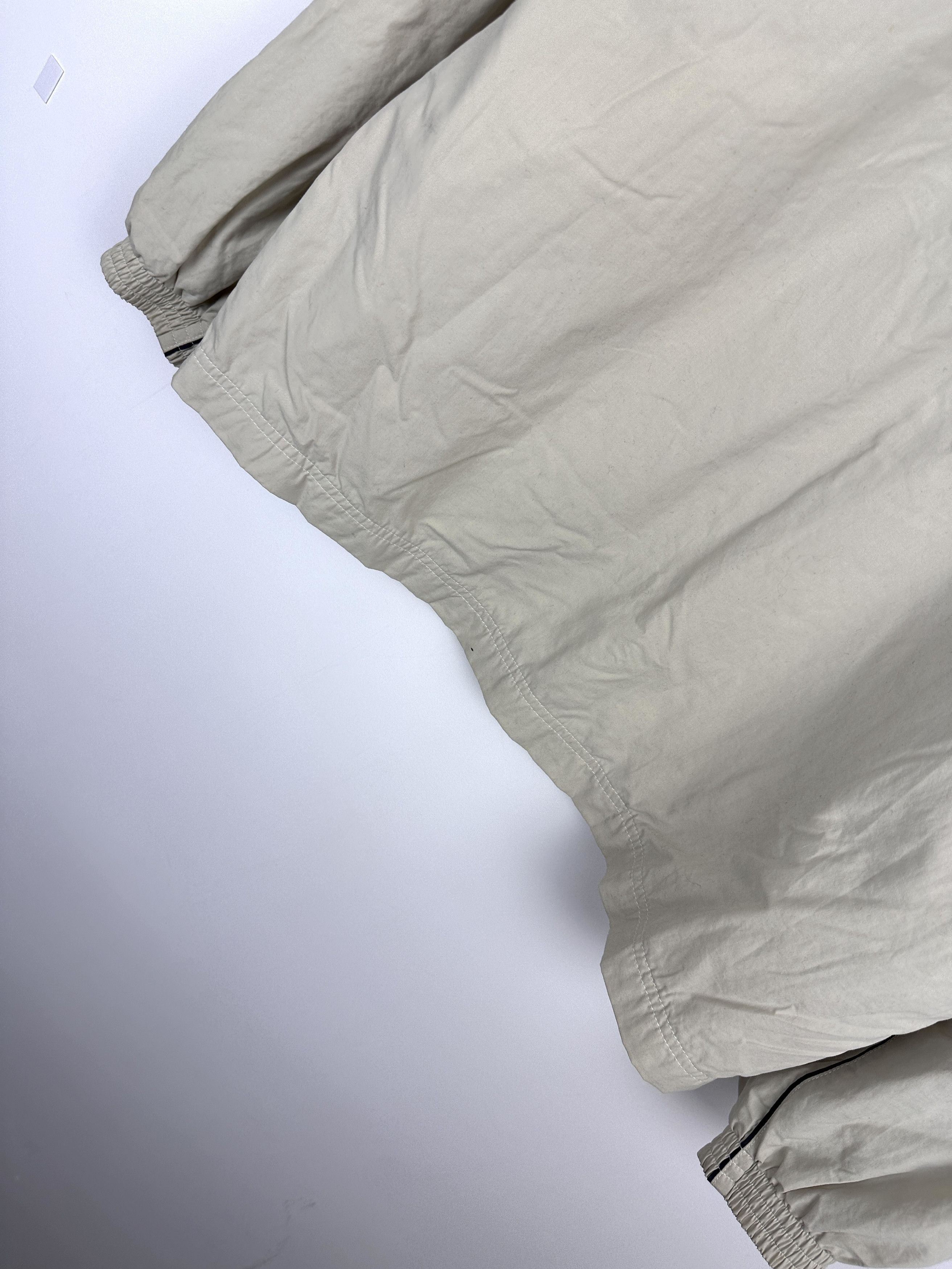 Nike Vintage Nike swoosh creamy jacket M Size US M / EU 48-50 / 2 - 9 Thumbnail