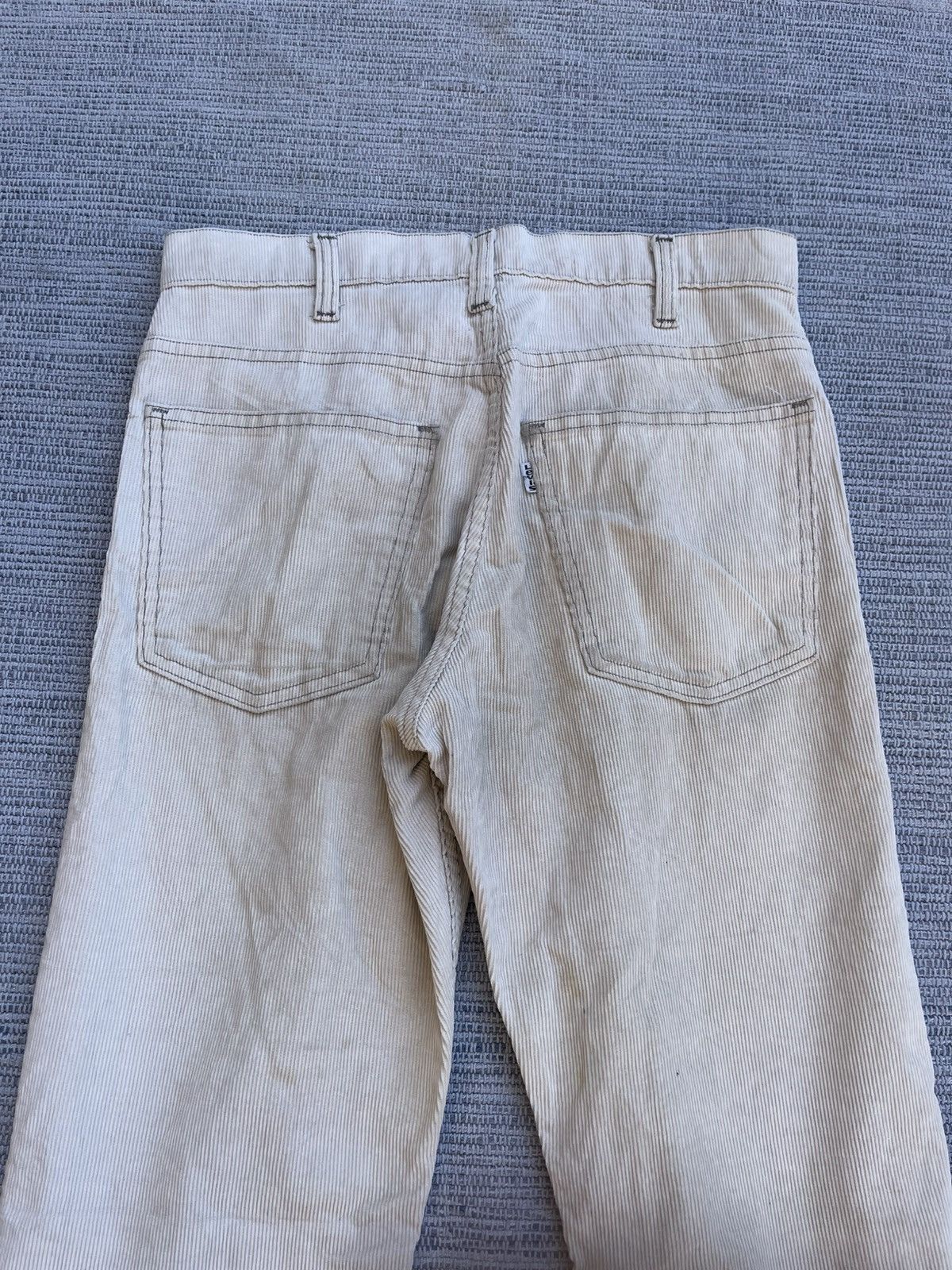 Levi's × Vintage 80s Levi’s 519 1555 Whitetab Straight Leg Corduroy Size US 30 / EU 46 - 6 Thumbnail