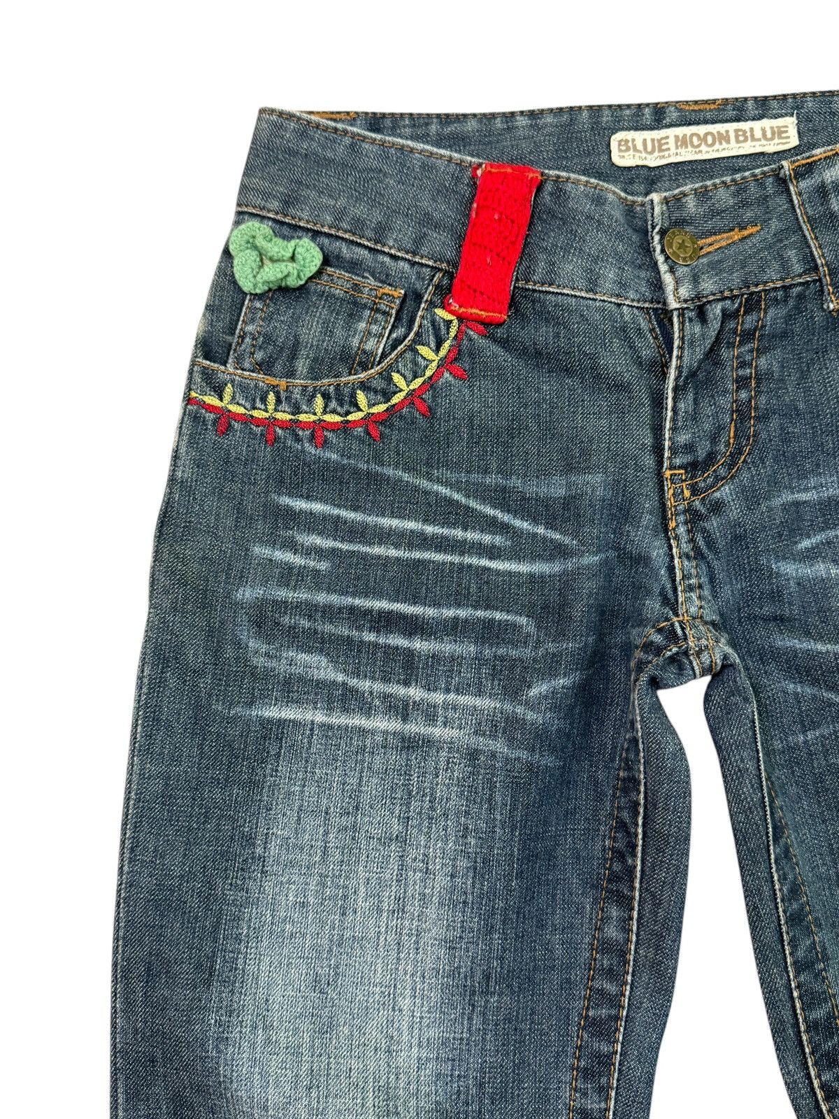 Japanese Brand BLUE MOON BLUE PRINTED POEM SURF EMBROIDERY LOW RISE DENIM Size US 28 / EU 44 - 4 Thumbnail