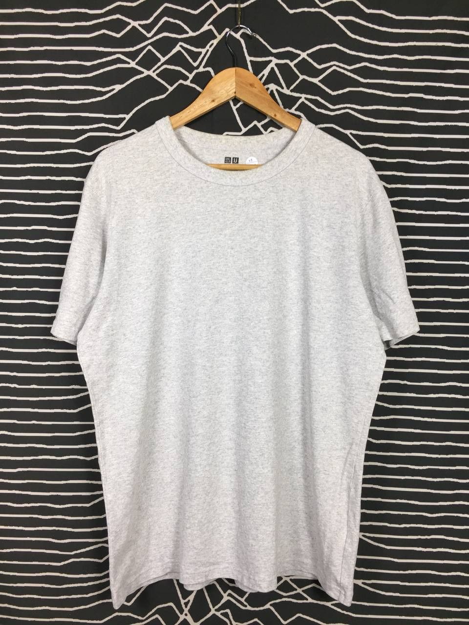 Japanese Brand × Uniqlo Uniqlo U Crew Neck Plain Casual Short Sleeve Tee Size US XL / EU 56 / 4 - 2 Thumbnail
