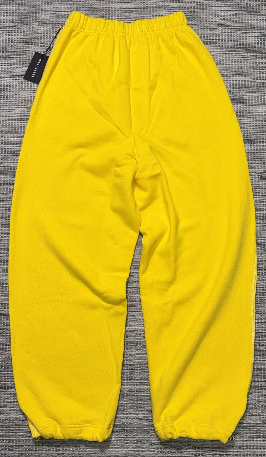 The GV Gallery GV Gallery Lemon Drop Sweats Size US 36 / EU 52 - 3 Thumbnail