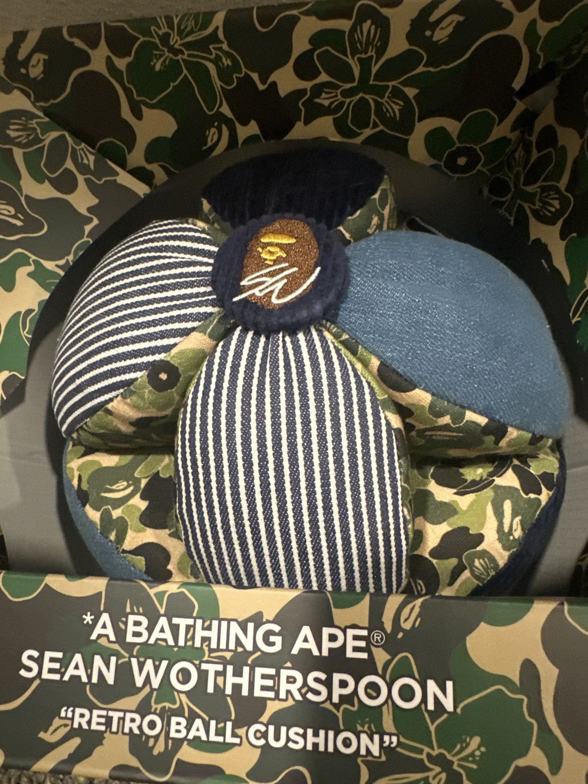 Bape Bape x Sean Wotherspoon Retro Ball Cushion Size ONE SIZE - 7 Thumbnail