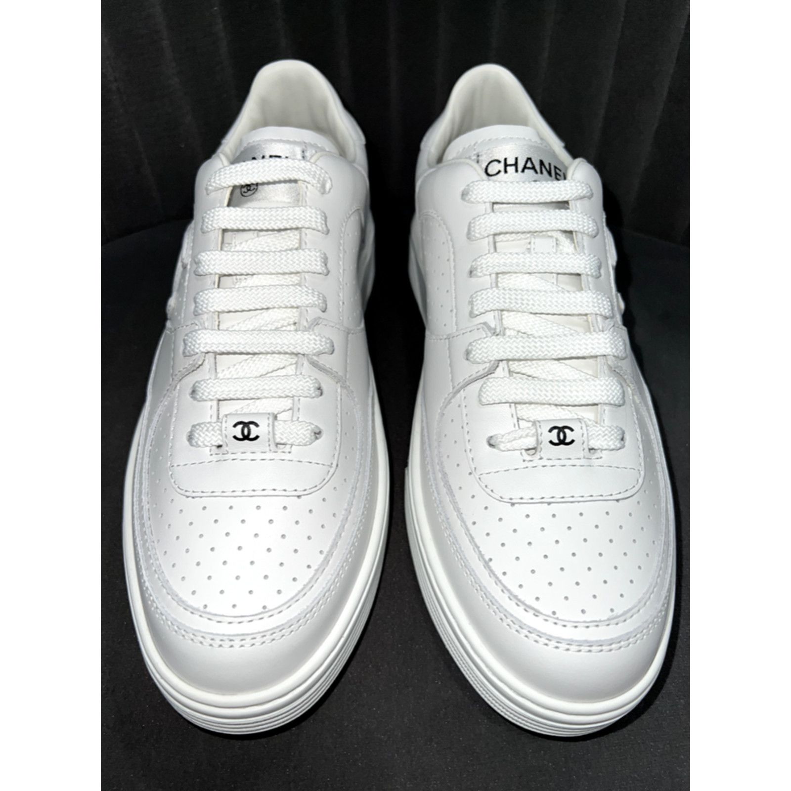 Chanel 23A Calfskin CC Logo Tie Flat Runner Trainer Sneaker 40.5 Size US 10.5 / IT 40.5 - 5 Thumbnail