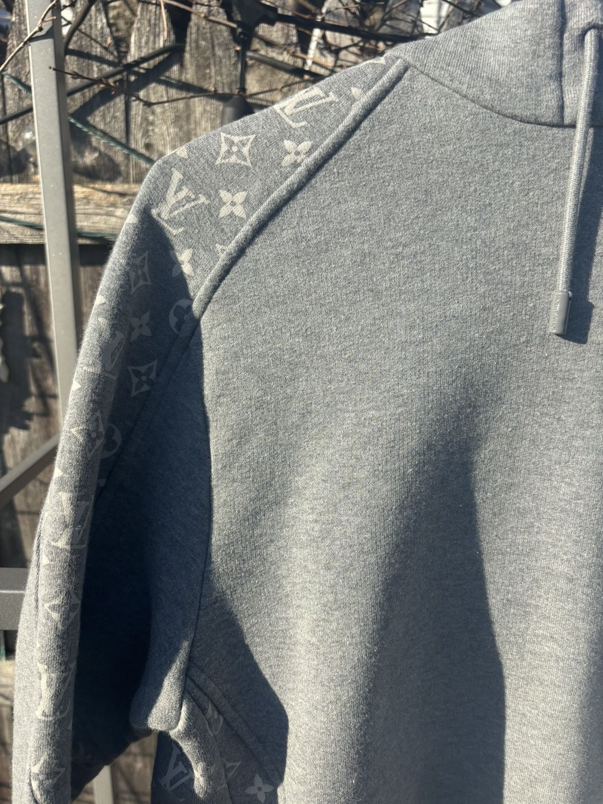 Louis Vuitton Louis Vuitton grey monogram hoodie Size US XS / EU 42 / 0 - 3 Thumbnail