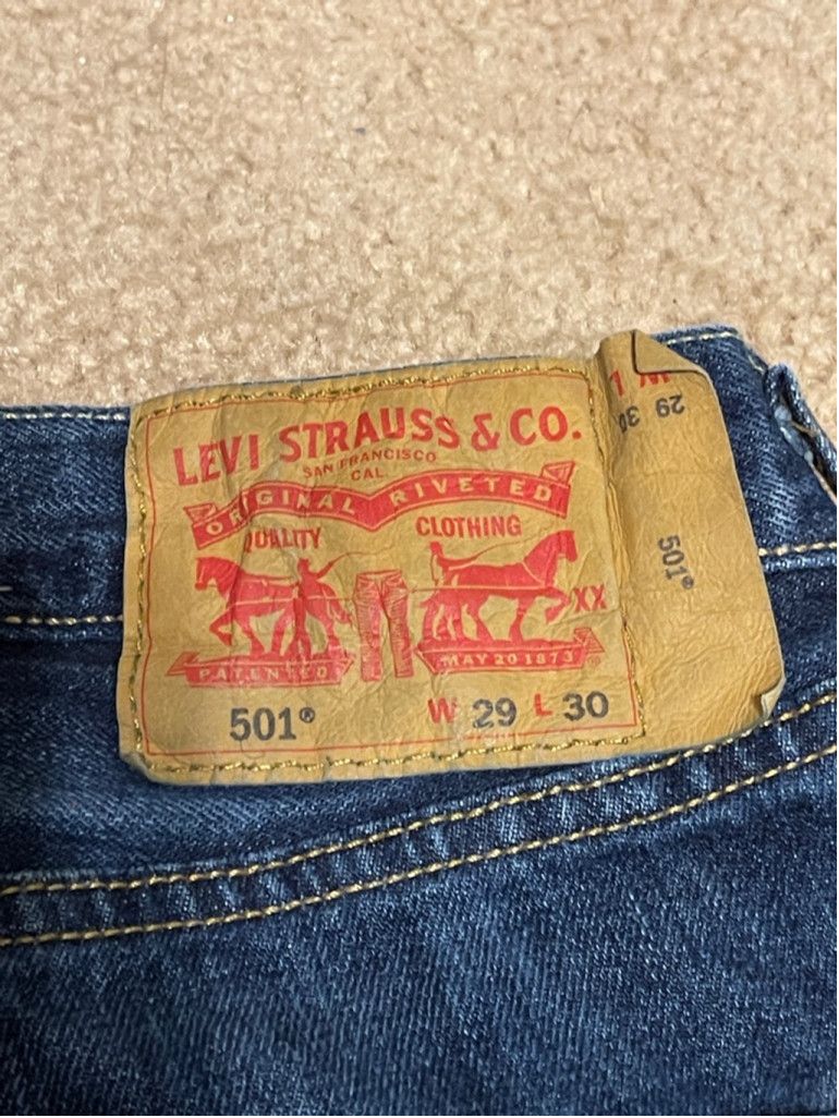 Levi's Men’s Levi 501 Jeans sz-29 Size US 29 - 4 Thumbnail