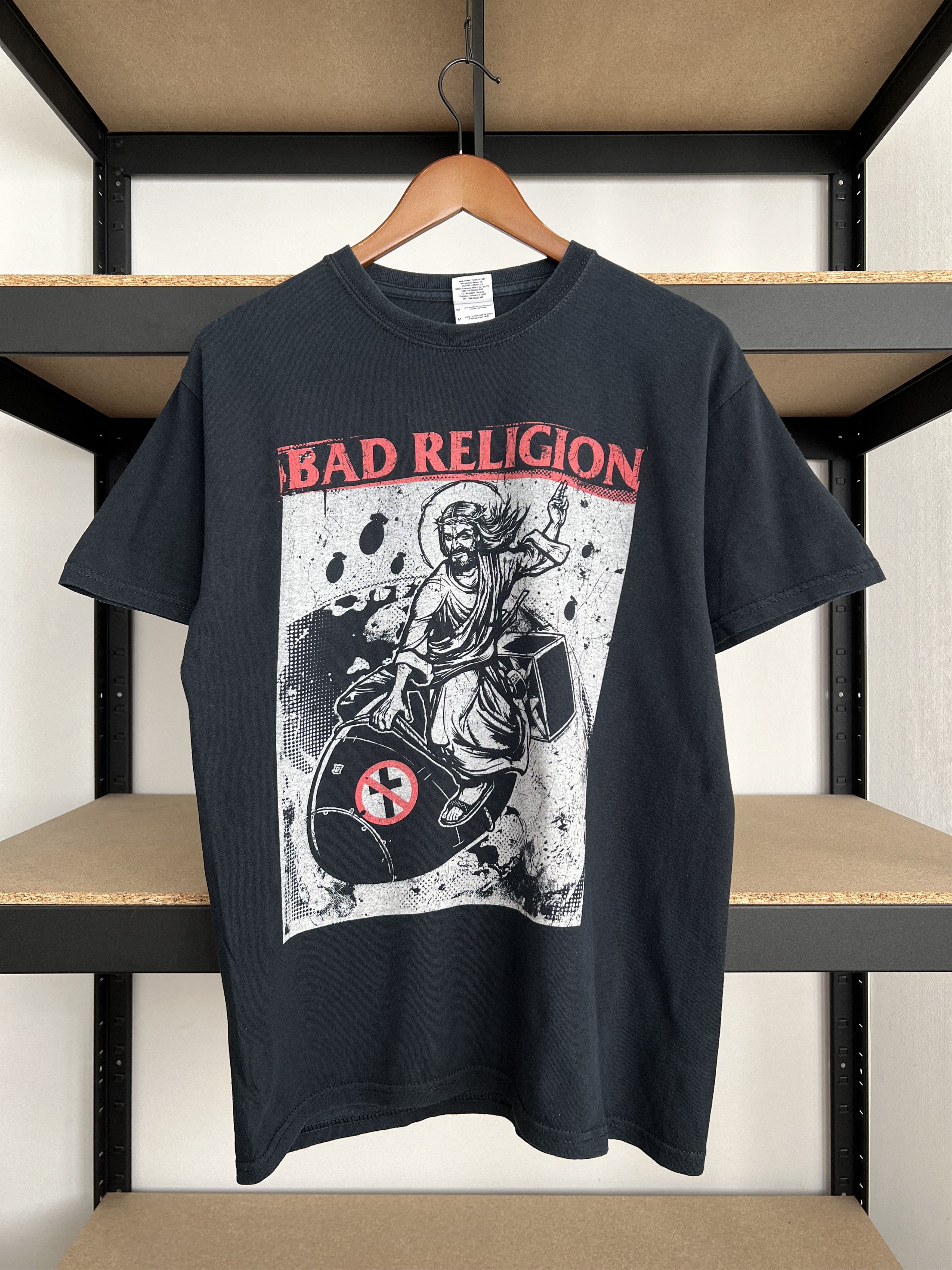 Band Tees Vintage 2011 Bad Religion Jesus Europe Tour Punk Rock Tshirt Size US M / EU 48-50 / 2 - 1 Thumbnail