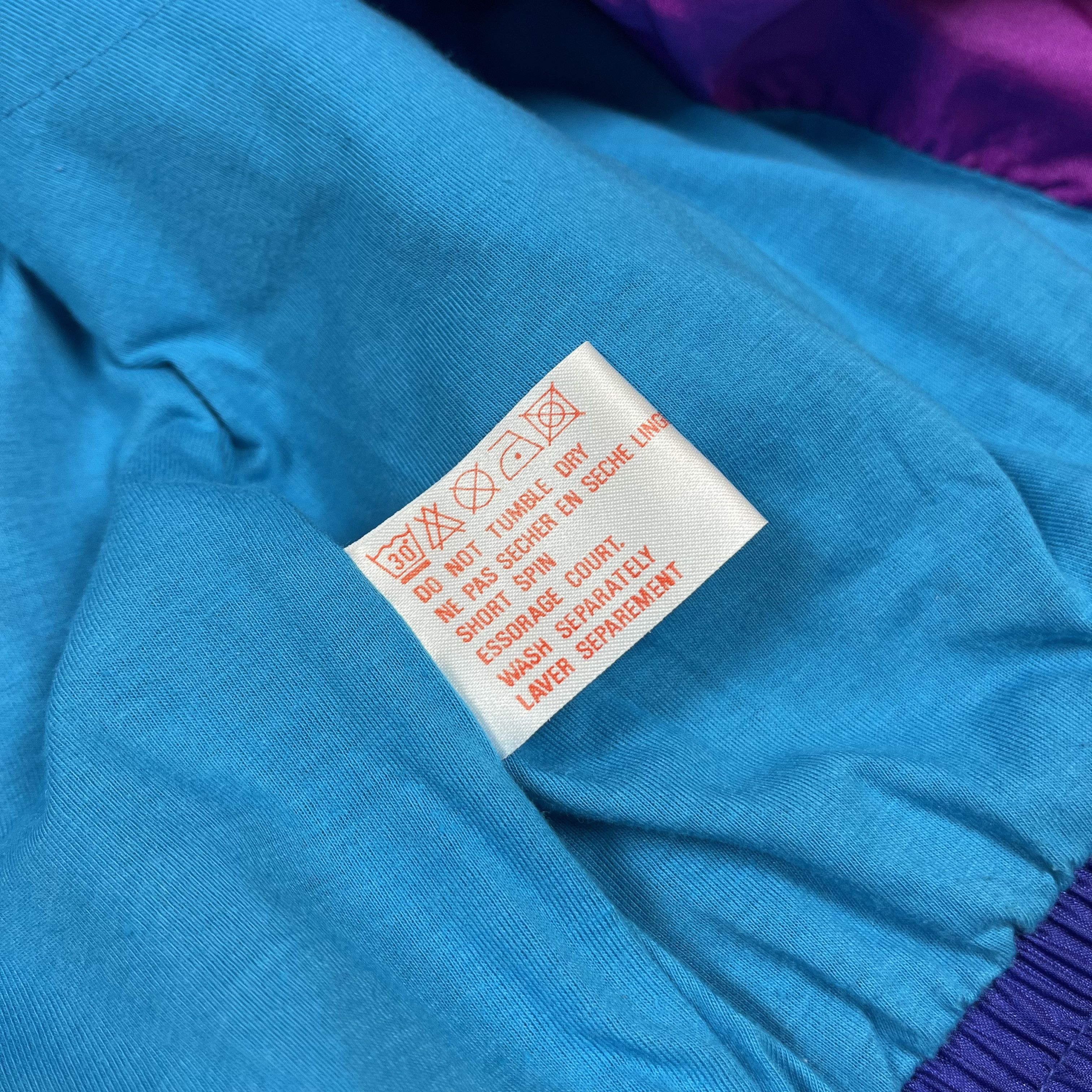 Nike Vintage Nike Nylon Retro Tracksuit Jacket+Pants 90’s Size US M / EU 48-50 / 2 - 9 Thumbnail
