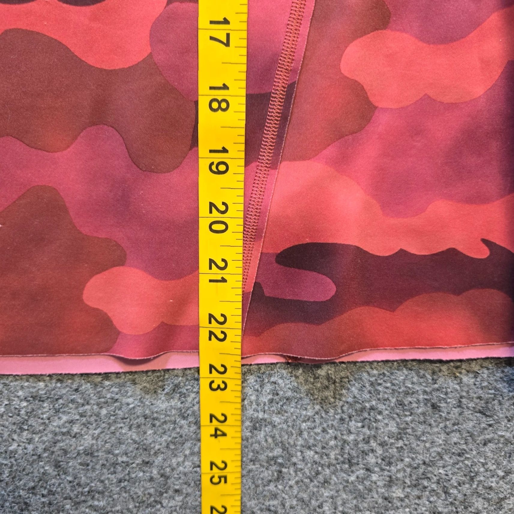 Athleta Athleta Hoodie Women XL Red Camo Performance Crop Casual Comfort Size XL / US 12-14 / IT 48-50 - 5 Thumbnail