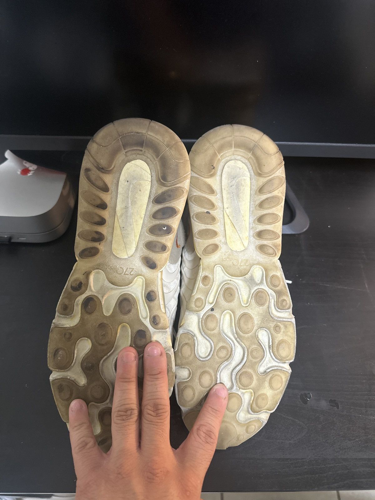 Nike × Travis Scott Travis Scott Air Max 270’s Size US 7.5 / EU 40-41 - 2 Thumbnail