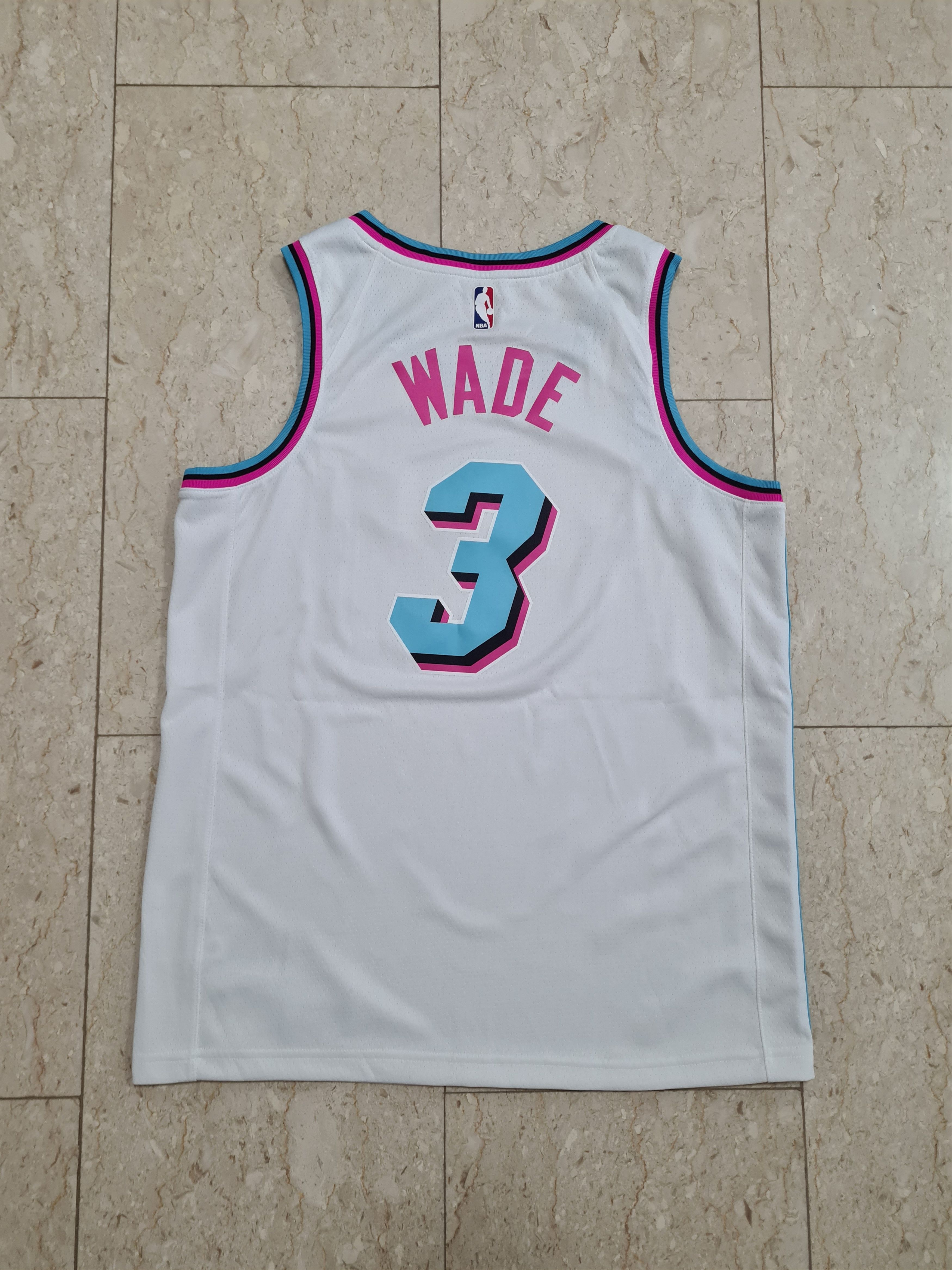 NBA Rare Authentic Nike Miami Heat Vice City Swingman Jersey Size US L / EU 52-54 / 3 - 2 Thumbnail