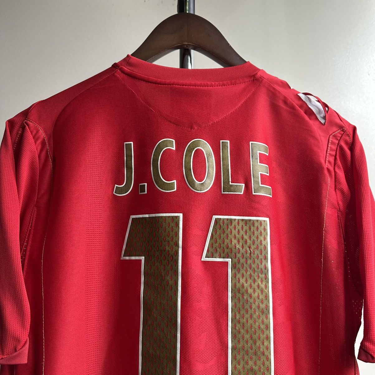 Umbro J. Cole #11 Vintage England 2006/08 Soccer Jersey Umbro Size US M / EU 48-50 / 2 - 3 Thumbnail