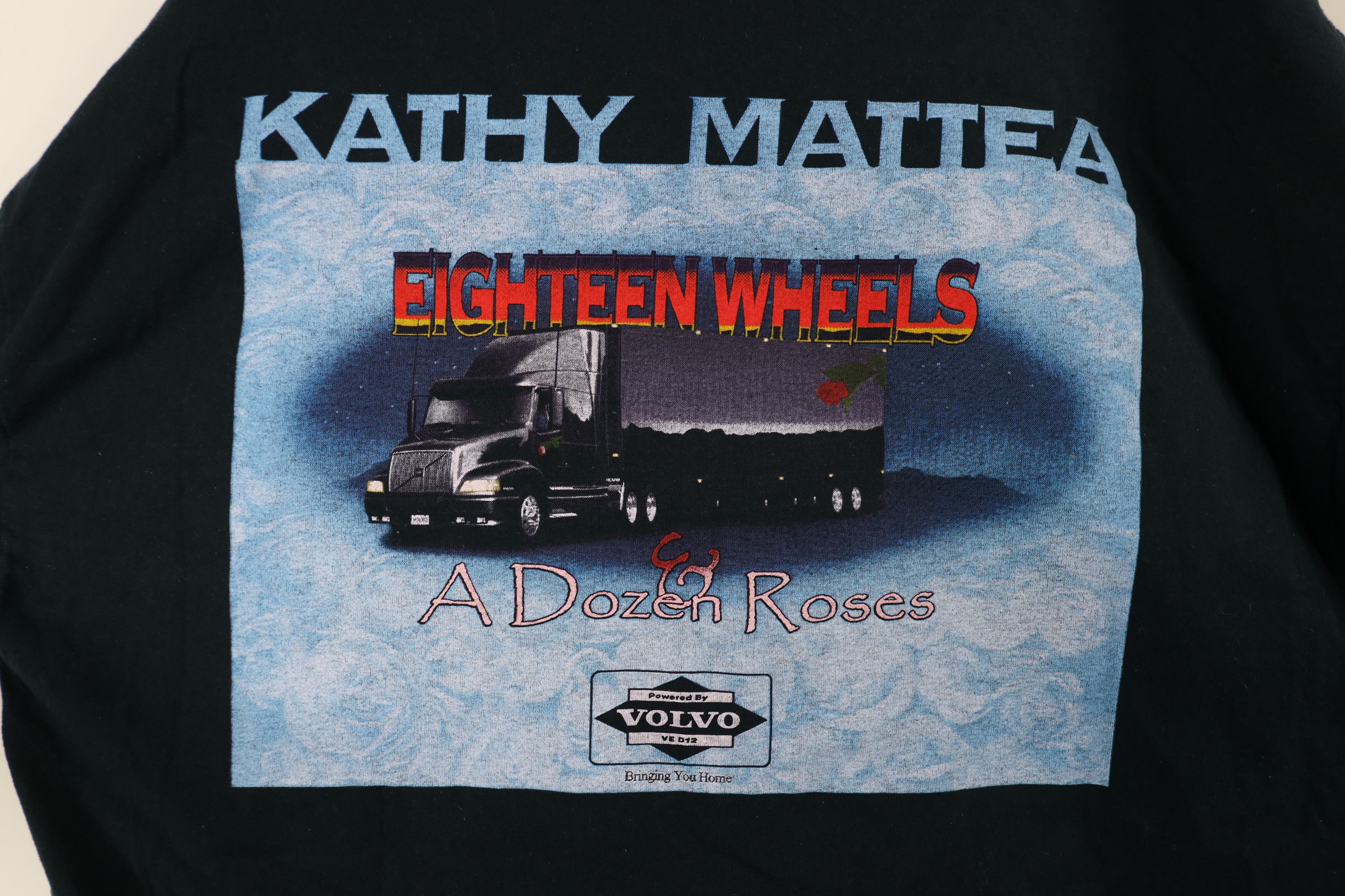 Vintage Vintage 80s Volvo Mattea Eighteen Wheels Dozen Roses T-Shirt Size US XXL / EU 58 / 5 - 8 Thumbnail