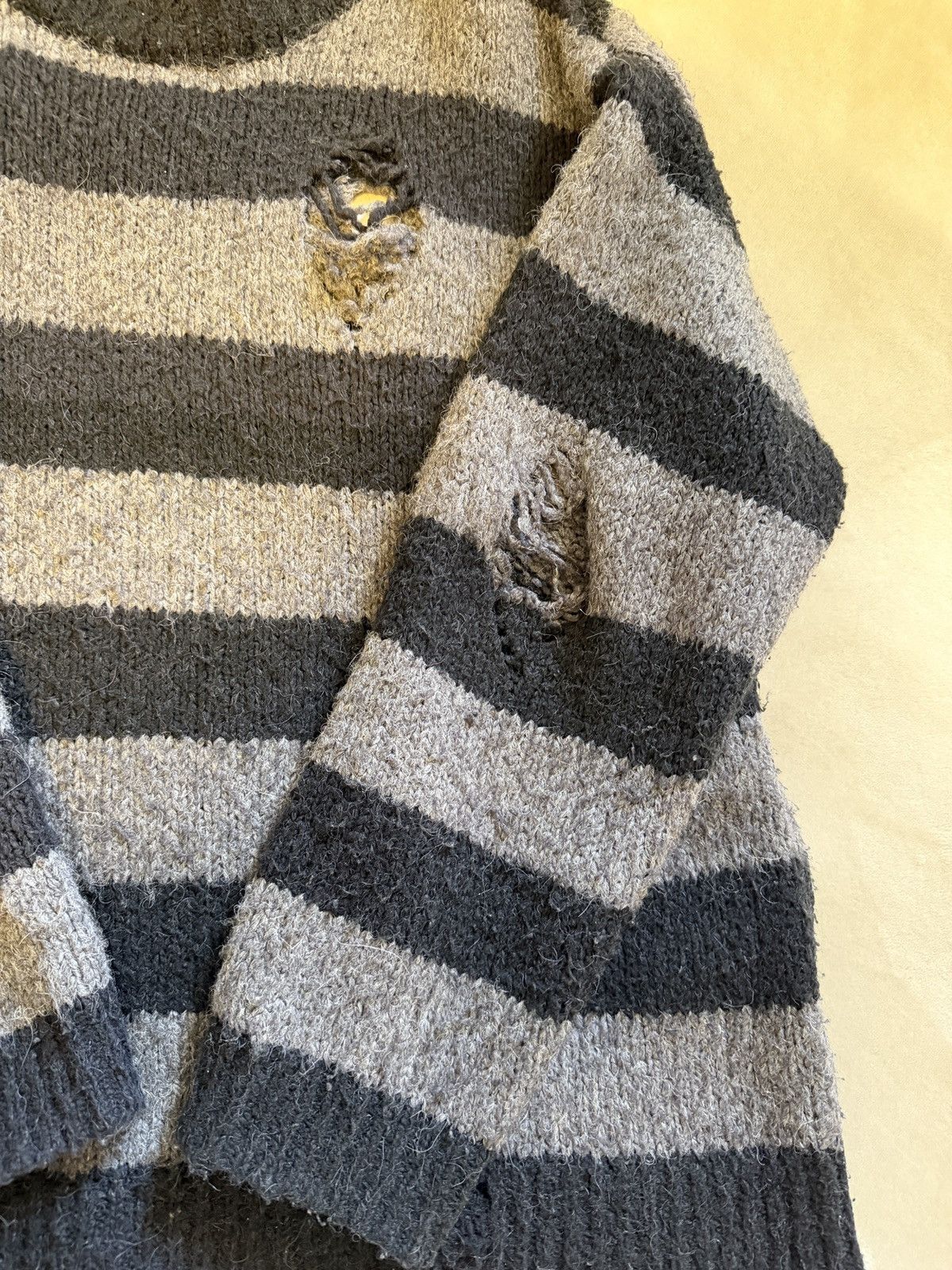 Number (N)ine Number (N)ine Alpaca fur sweater Size US M / EU 48-50 / 2 - 2 Thumbnail
