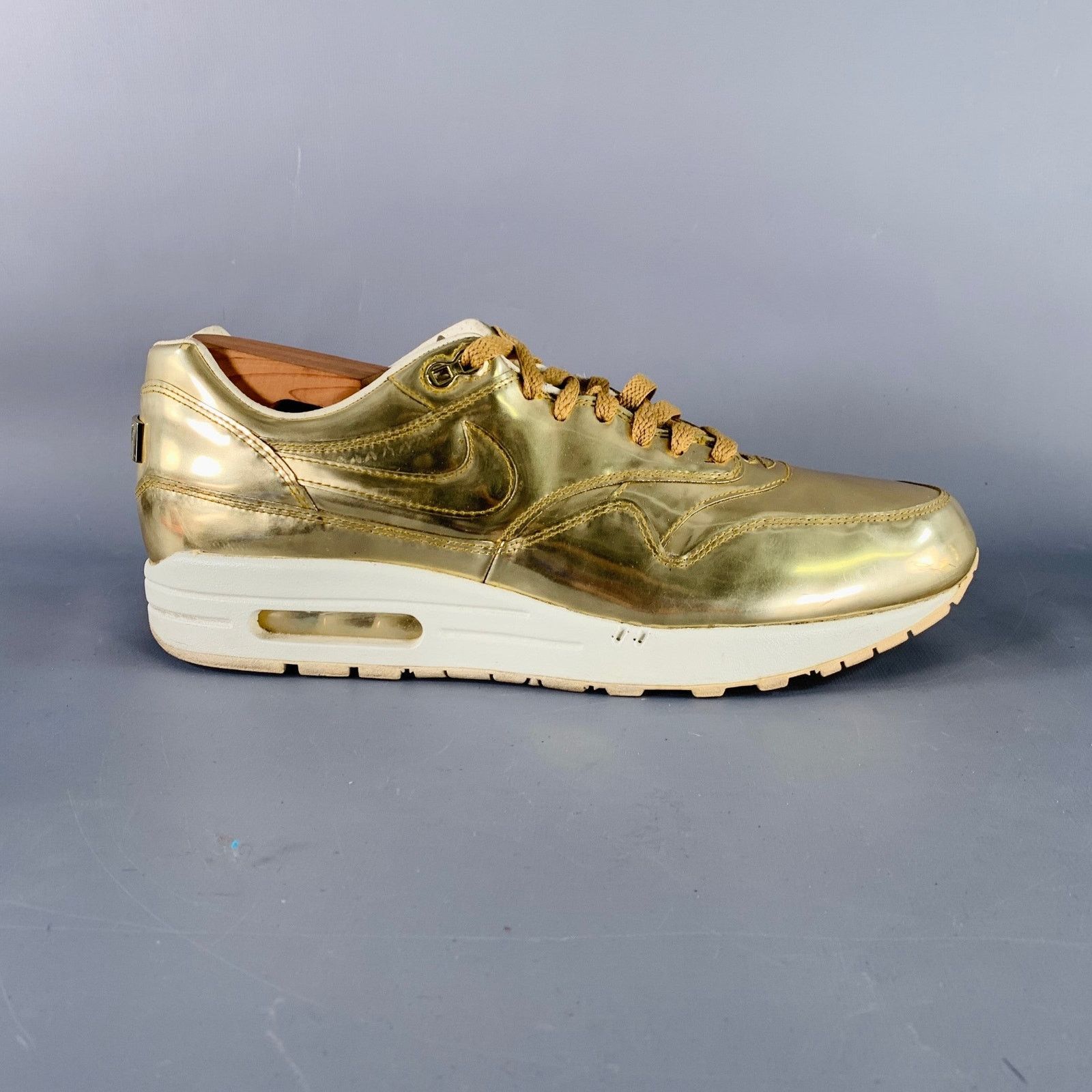 Nike 2020 30th Anniversary Size 12 Gold Metallic Low Top Sneakers Size US 12 / EU 45 - 2 Thumbnail