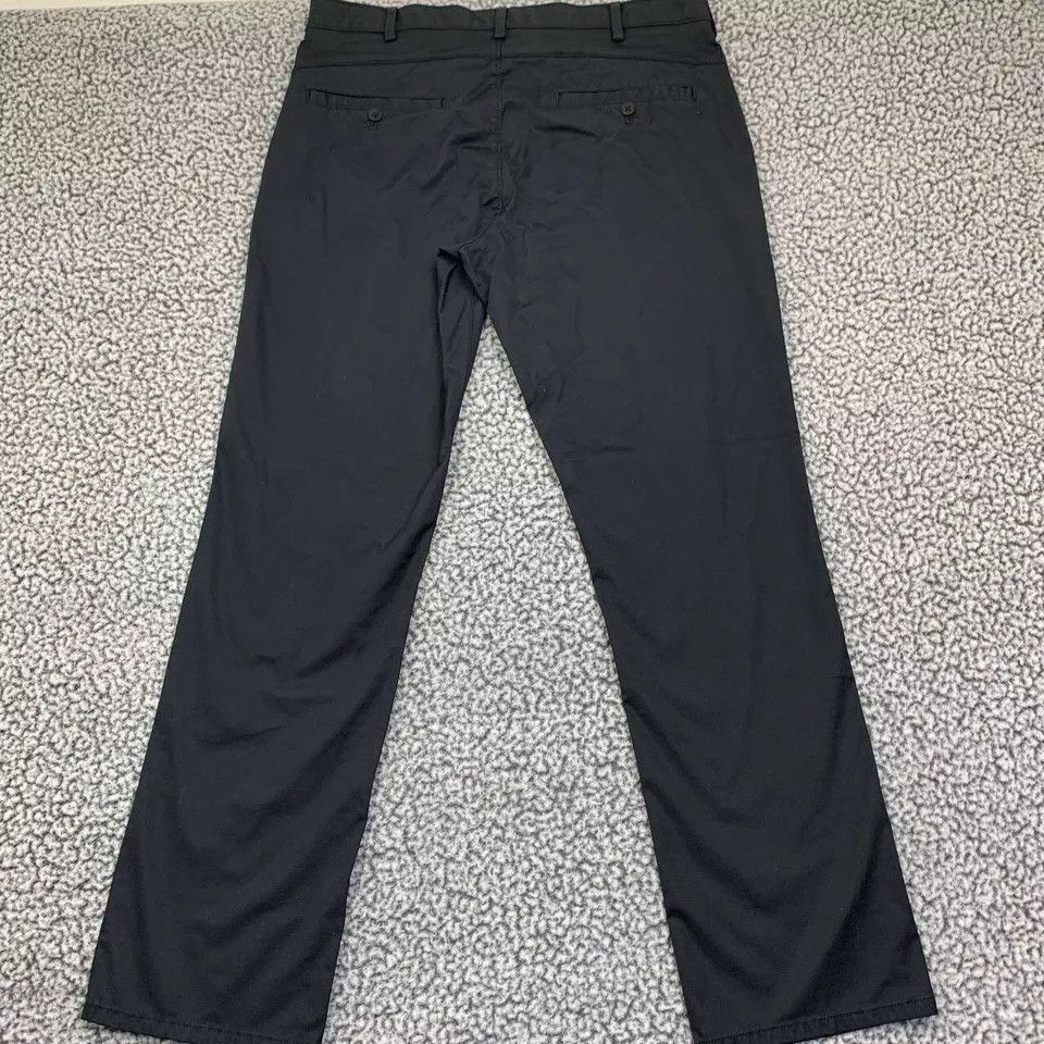 Izod Izod Pants Men 32x30 Straight Leg Chino Pocket Outdoor Adult Size US 32 / EU 48 - 2 Thumbnail