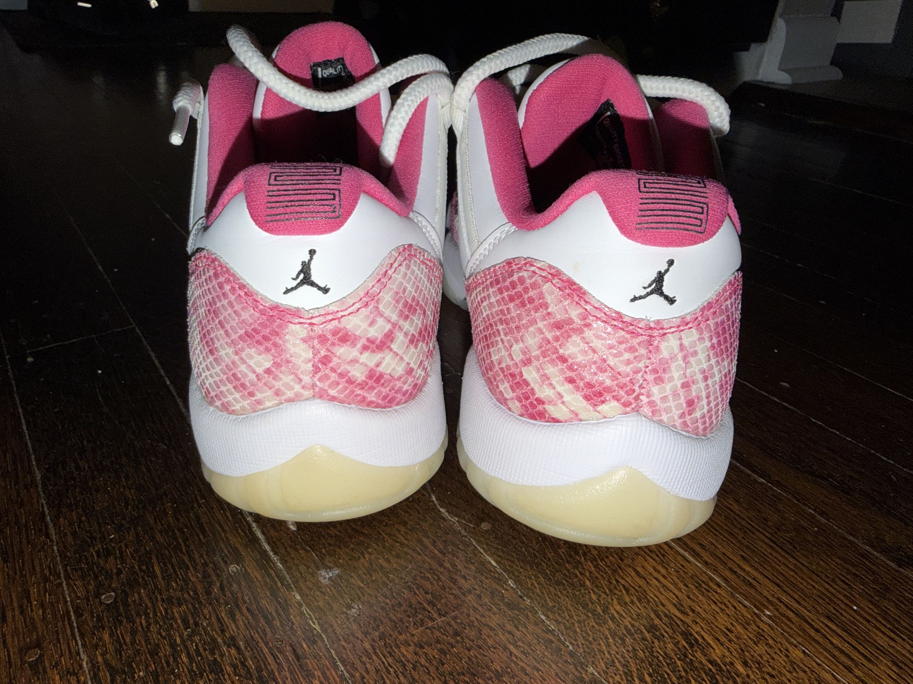 Jordan Brand Women’s Air Jordan 11 Retro Low 'Pink Snakeskin' (2018) Size US 9 / IT 39 - 4 Thumbnail