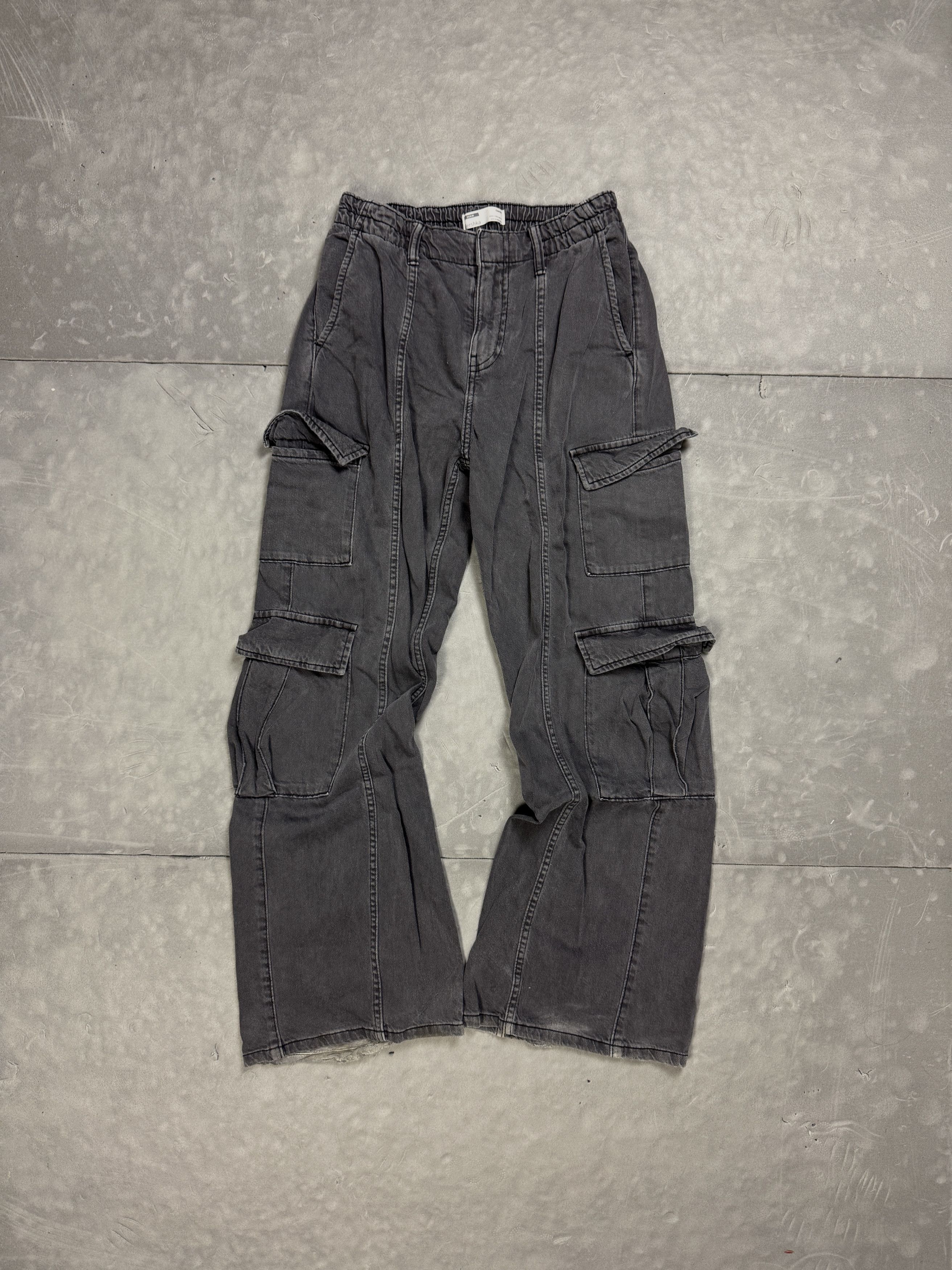 Bershka Bershka oversized distressed cargo denim jeans, retro Y2K Size 25" / US 0 / IT 36 - 1 Thumbnail