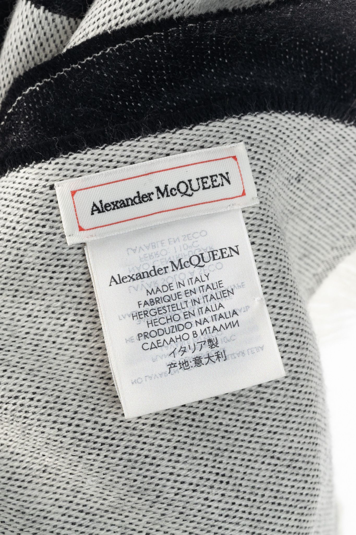 Alexander McQueen Alexander McQueen Black Wool Skull-Motif Scarf Size ONE SIZE - 5 Thumbnail