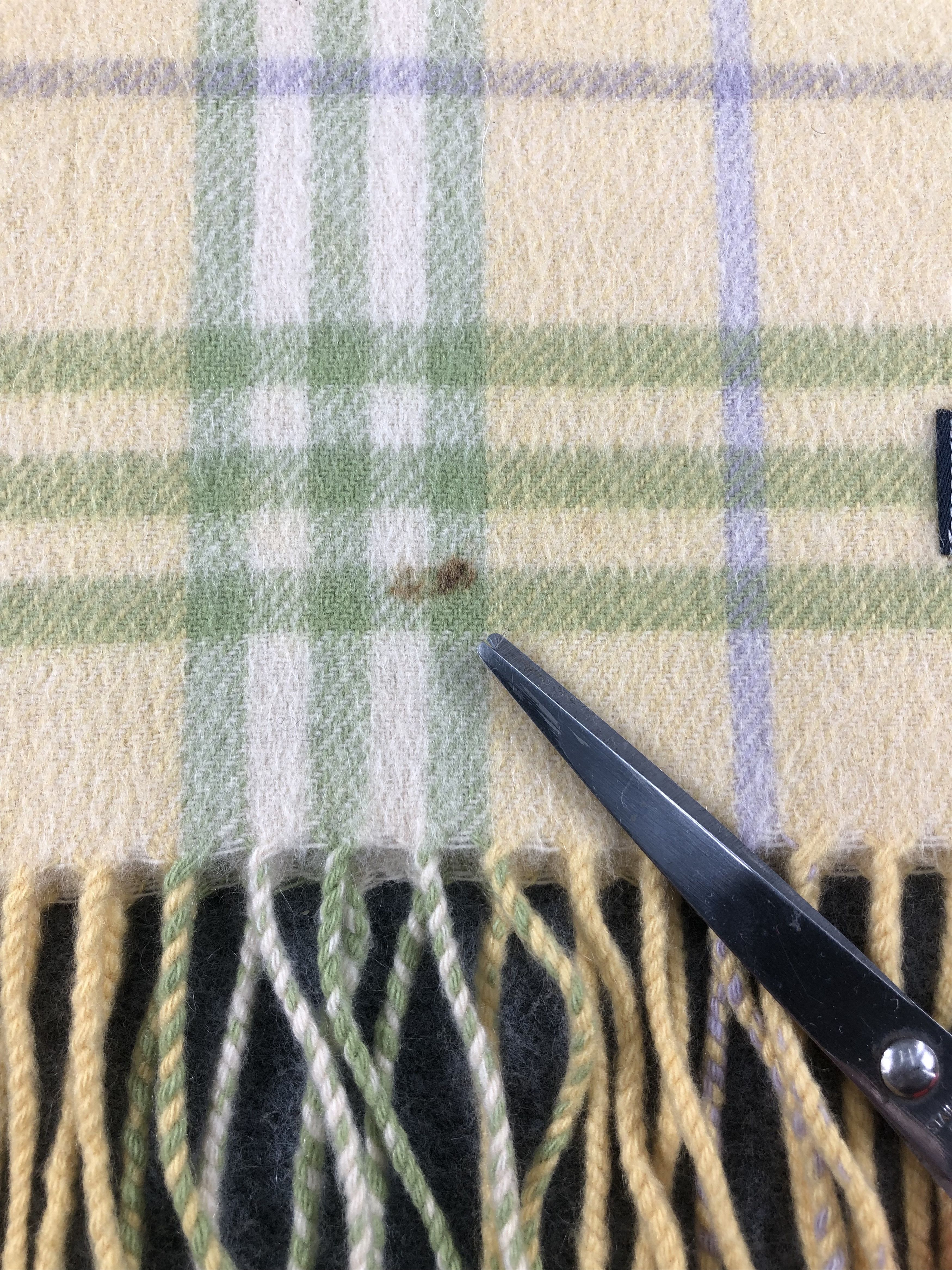 Burberry Burberry Cashmere Scarf / Muffler / Neckwear Size ONE SIZE - 6 Thumbnail