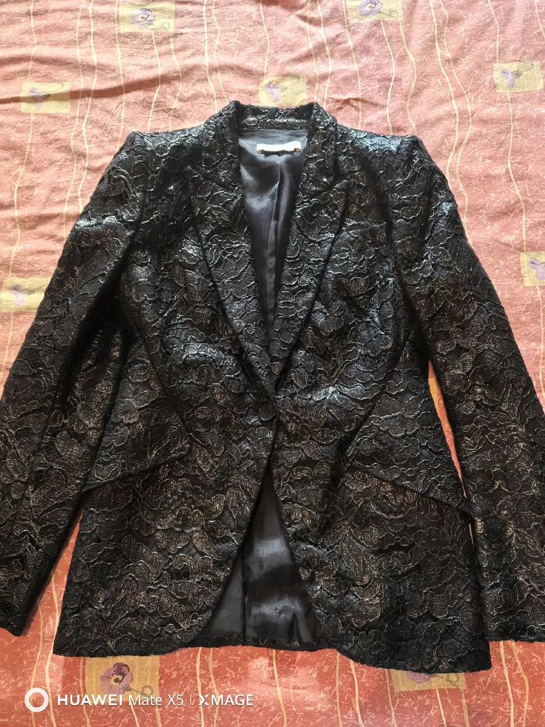 Alexander McQueen Alexander McQUEEN Lace suit, size 40, 39 shoulders, 88 ches Size XS / US 0-2 / IT 36-38 - 1 Thumbnail