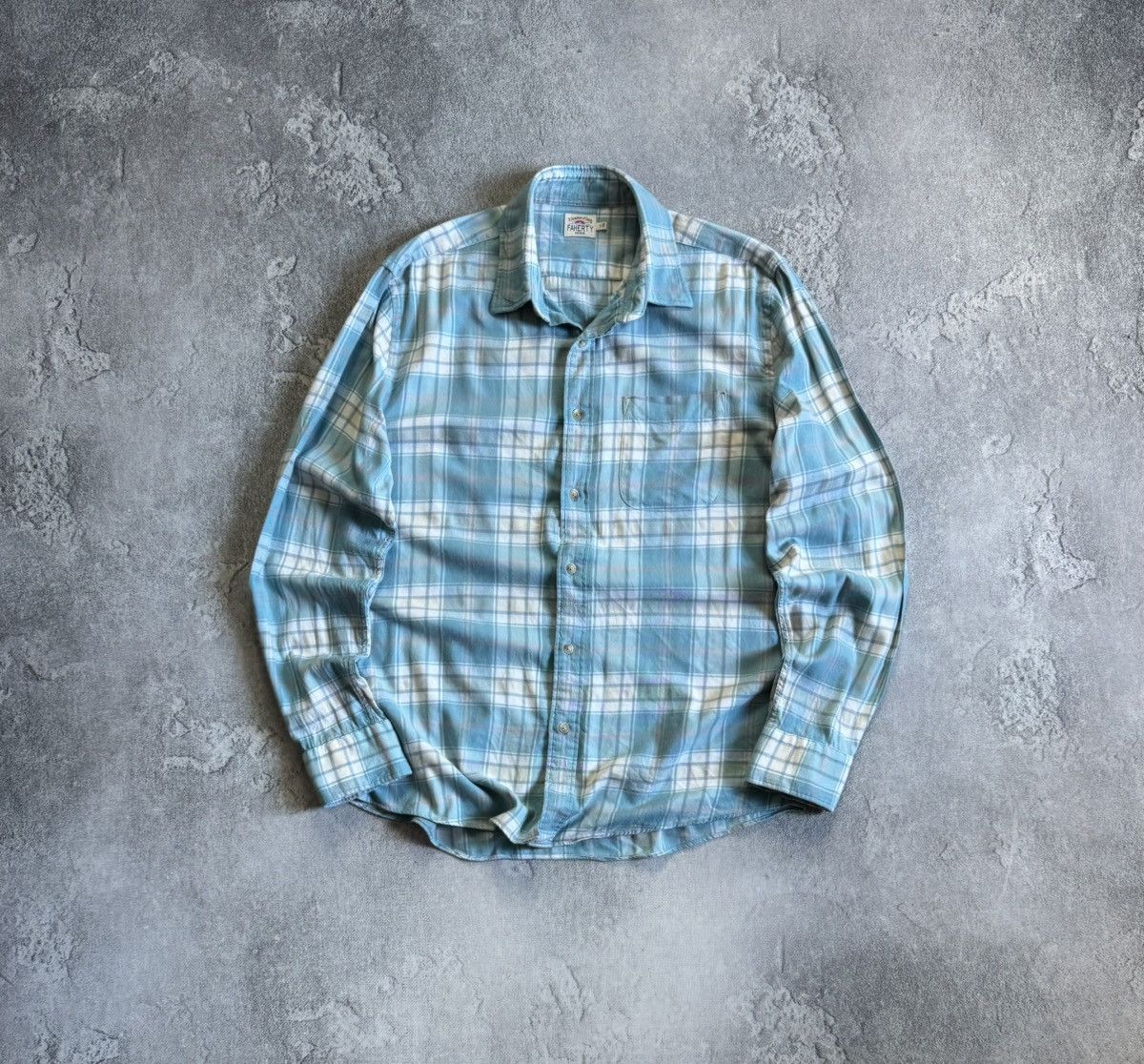 Faherty Faherty L/size flannel chekered plaid shirt 👔 button up Size US L / EU 52-54 / 3 - 1 Thumbnail