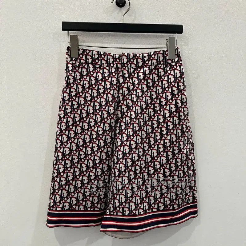 Dior Dior Red Silk Men's Shorts . Size US 27 - 1 Thumbnail