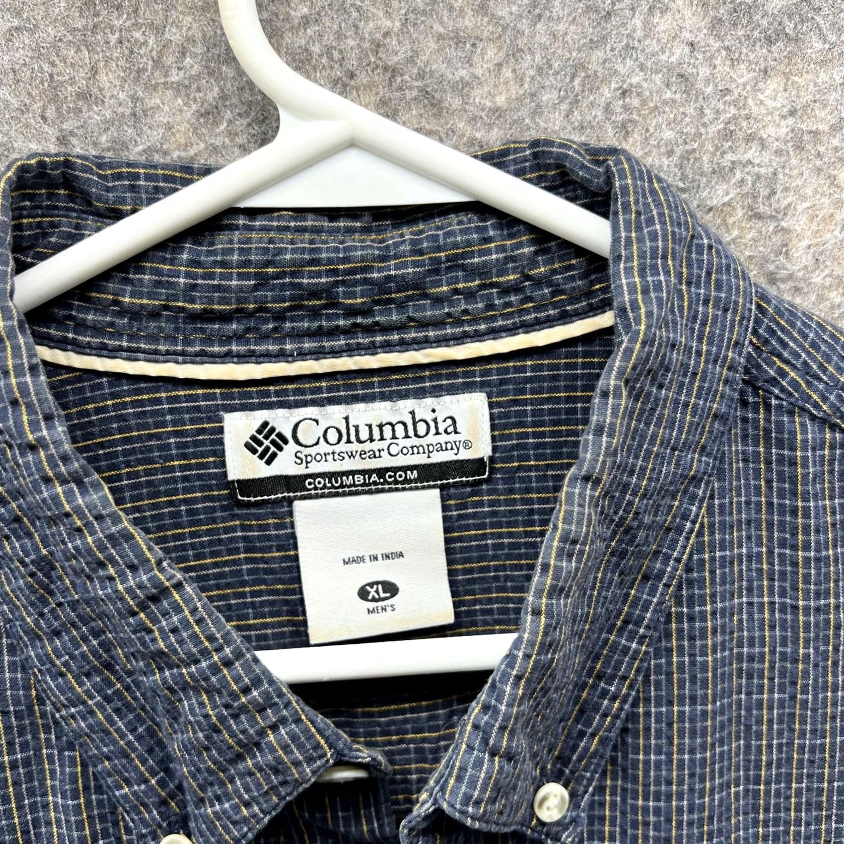 Vintage VINTAGE Columbia Shirt Mens XL Gray Casual Button-Down Seersucker Sportswear Size US XL / EU 56 / 4 - 6 Thumbnail