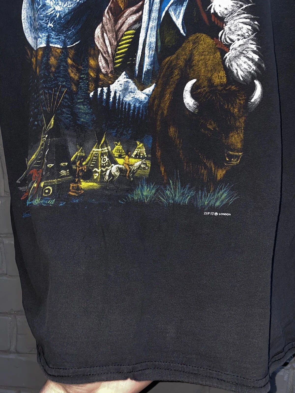 Other Vintage Indians Bison London Zip T-Shirt SZ XL Size US XL / EU 56 / 4 - 3 Thumbnail