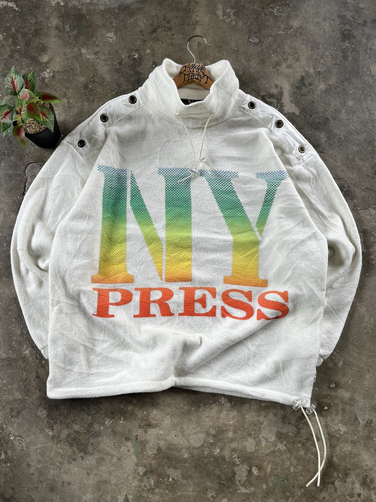 Vintage 🔥Vintage NY Press Big Logo Shoulder Button Fleece Sweetshirt Size US XL / EU 56 / 4 - 1 Thumbnail