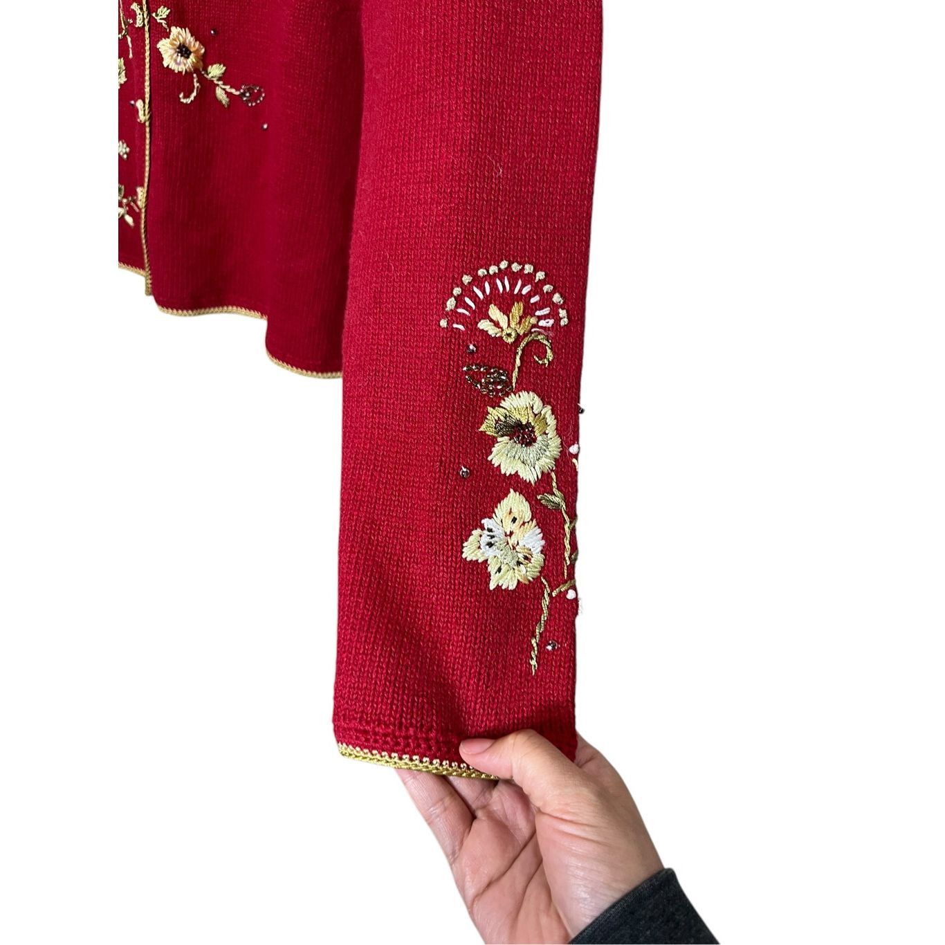 Other Vintage Heirloom Collectibles Red Embroidered Cardigan Sweater Size S Size S / US 4 / IT 40 - 5 Thumbnail