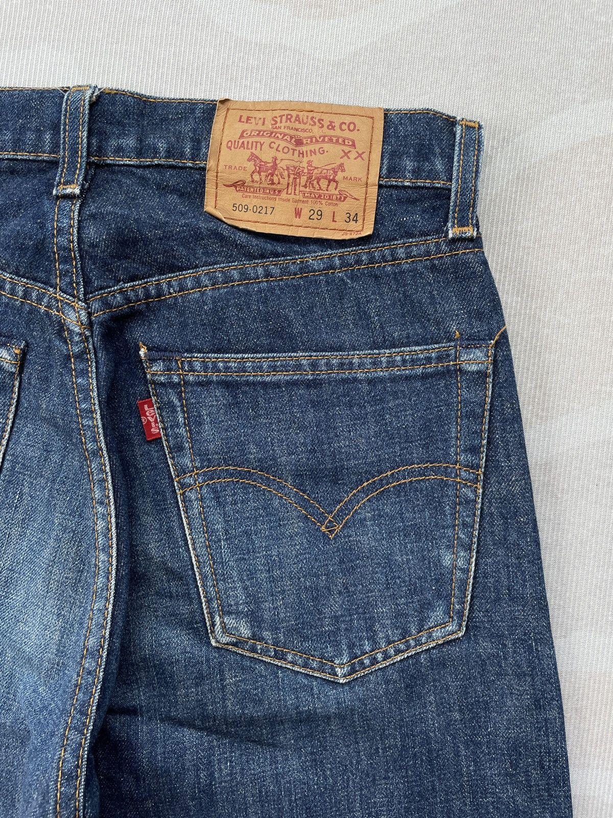 Levi's Vintage Levis 509 Jeans (LG133) Size US 28 / EU 44 - 10 Thumbnail