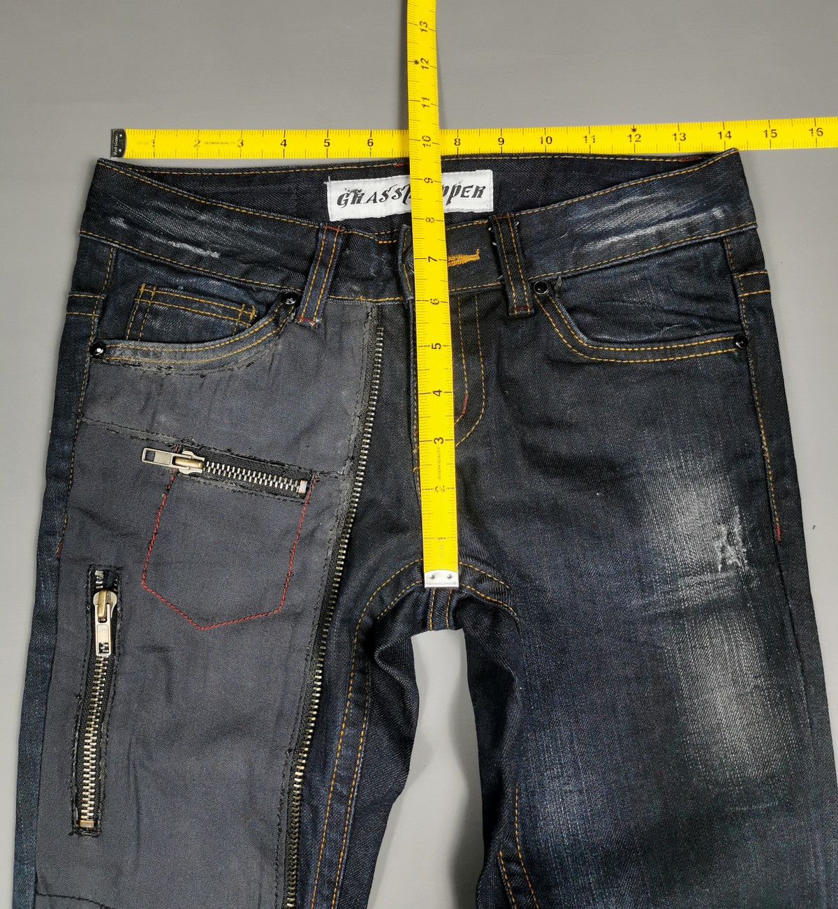 Le Grande Bleu (L.G.B.) Grasshopper Patch Zipper Pocket Skinny Jeans Size US 28 / EU 44 - 9 Thumbnail
