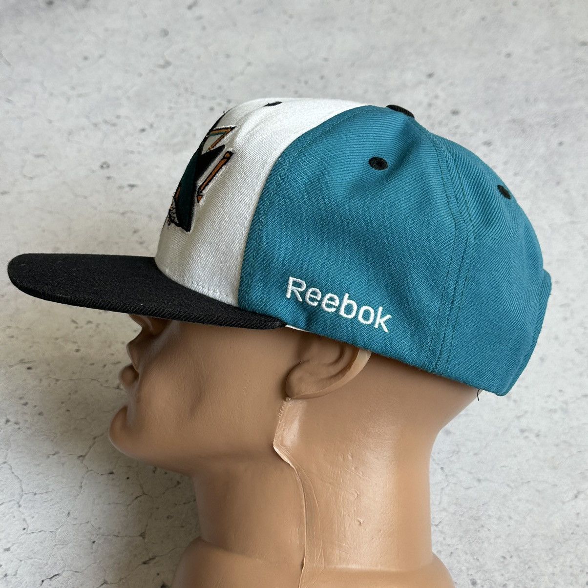 NHL × Vintage Vintage San Jose Sharks SnapBack Cap Reebok Size ONE SIZE - 5 Thumbnail