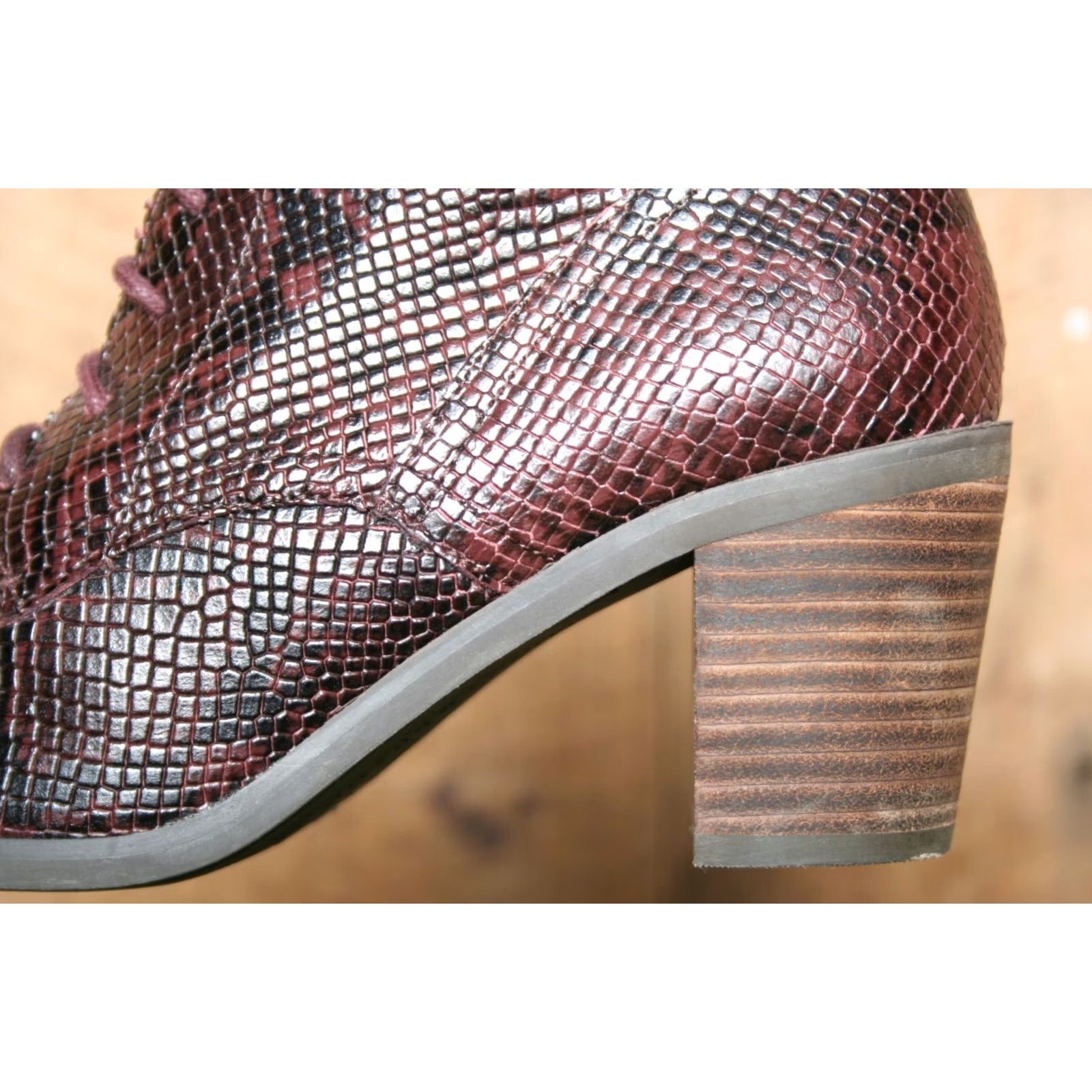 Lucky Brand LUCKY BRAND Persee Burgundy Snake Print Leather Bootie Sz. 6.5 M Womens Shoes Size US 7 / IT 37 - 6 Thumbnail