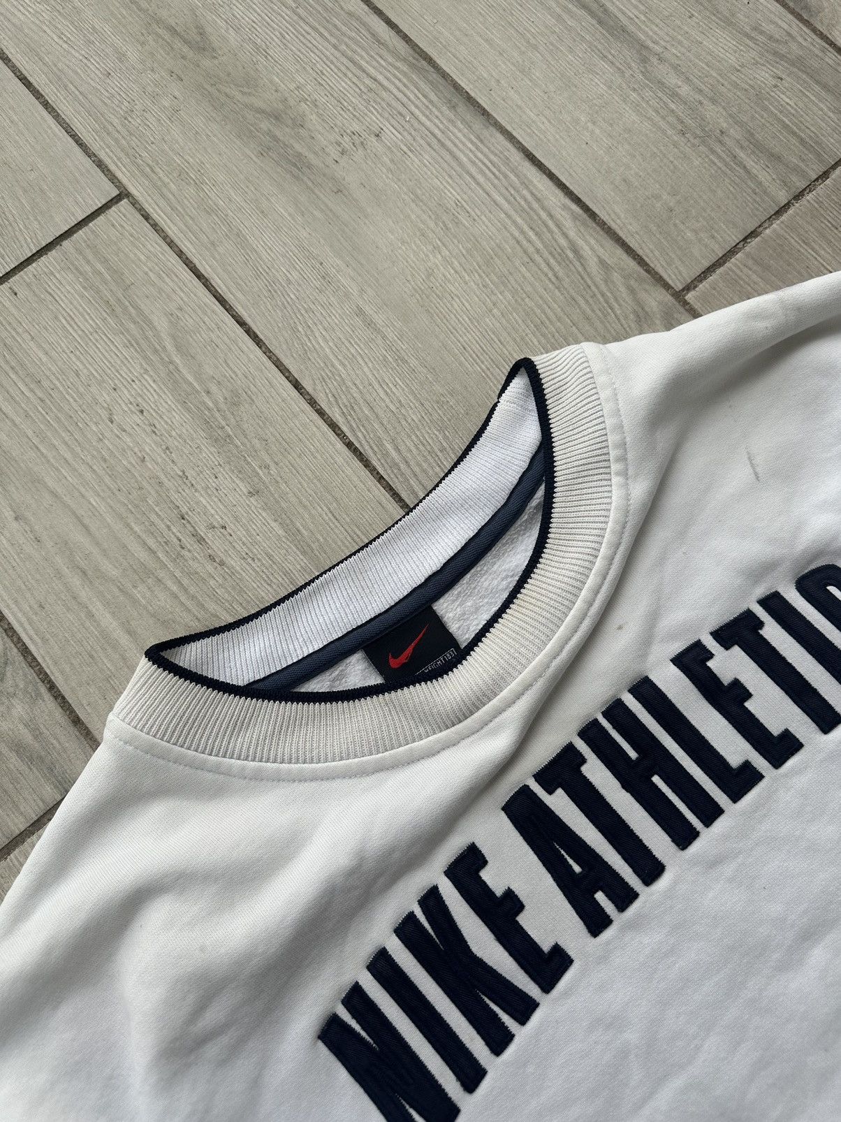 Nike Vintage Nike Athletic Crewneck Sweatshirt Size US L / EU 52-54 / 3 - 5 Thumbnail