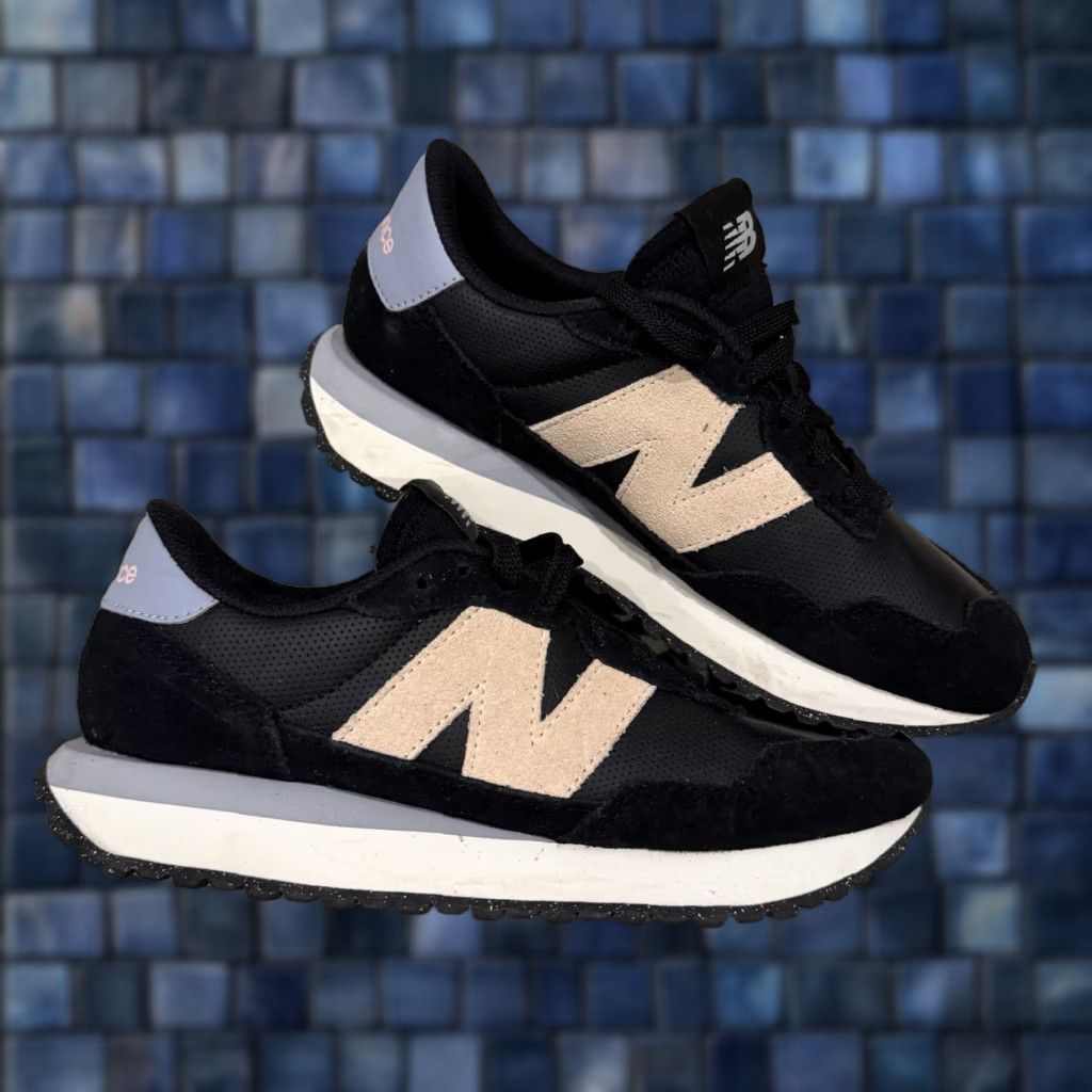 New Balance New Balance 237 Black Beige Leather Sneaker Low Top Running Shoe Womens 8 Size M / US 6-8 / IT 42-44 - 1 Thumbnail