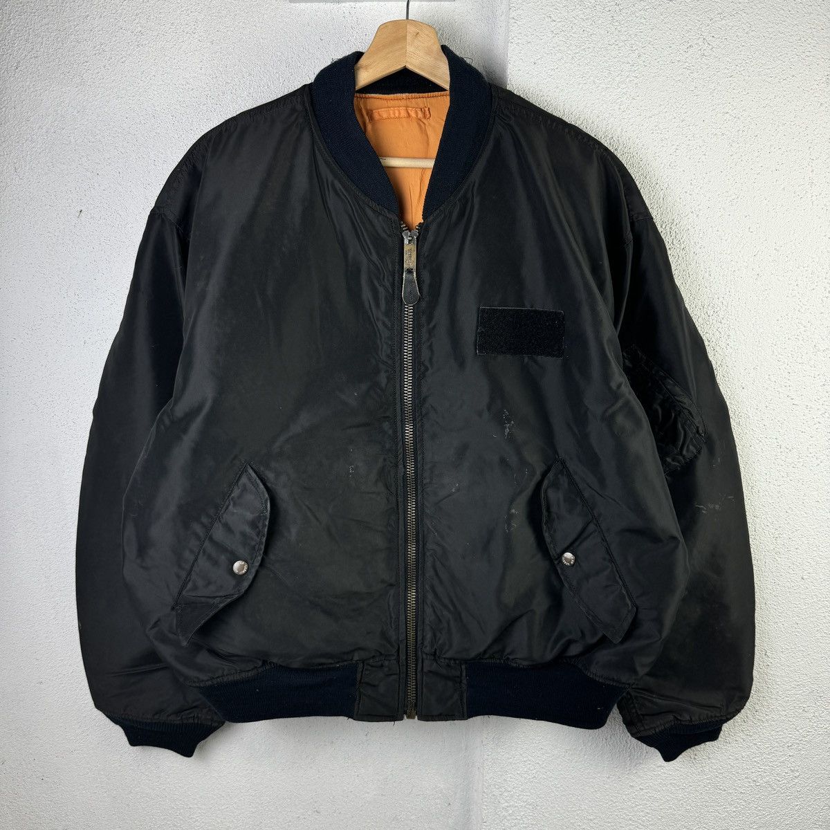 Avirex 🔥Distressed🔥Vintage Avirex Flyer’s Man Intermediate MA-1 Size US XL / EU 56 / 4 - 2 Thumbnail