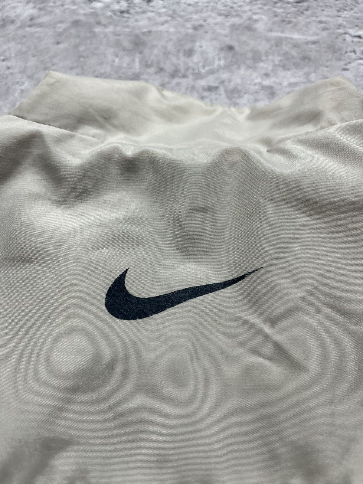 Nike × Vintage Vintage Nike Track Jacket Y2K Beige Navy Zip Up Size L Drill Size US L / EU 52-54 / 3 - 15 Thumbnail