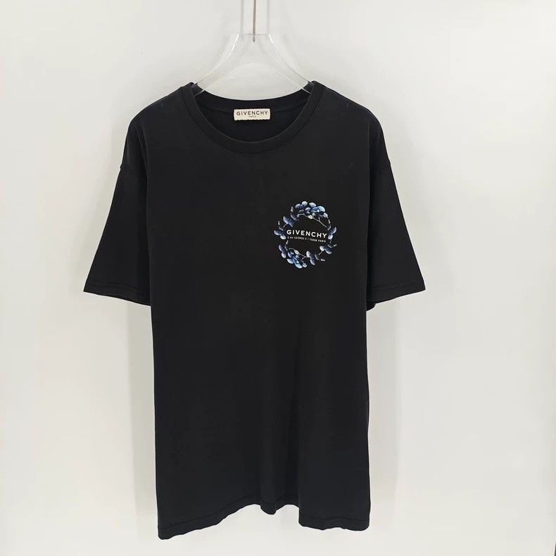 Givenchy Givenchy Black Front Floral Letter Printed Short Sleeve Size US L / EU 52-54 / 3 - 1 Thumbnail