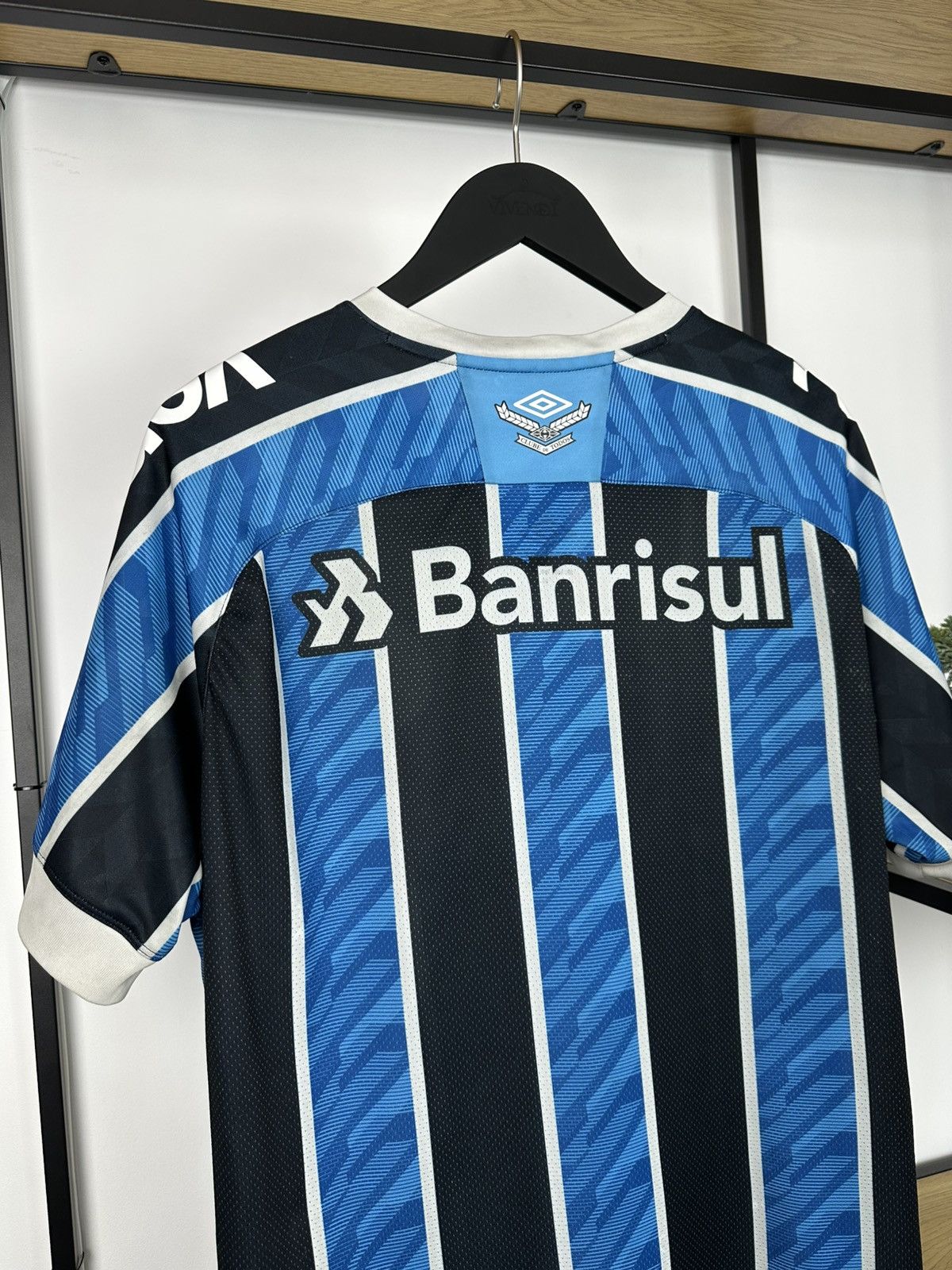 Umbro Gremio 2020-21 Umbro Home Football Jersey Shirt Soccer Men’s Size US XL / EU 56 / 4 - 22 Thumbnail