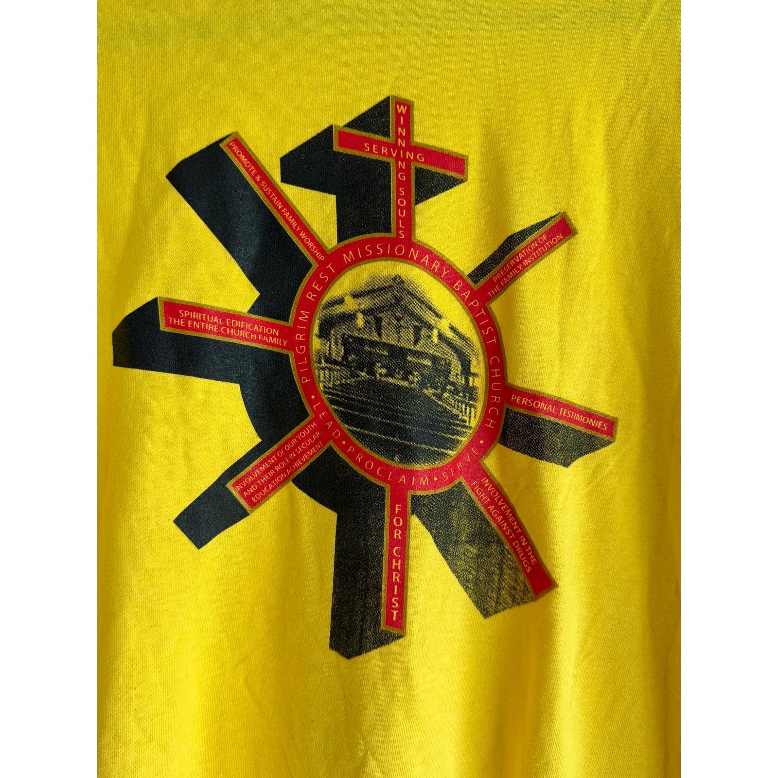 Gildan Vintage Christian Church Graphic Tee Yellow Size Large Size US L / EU 52-54 / 3 - 4 Thumbnail