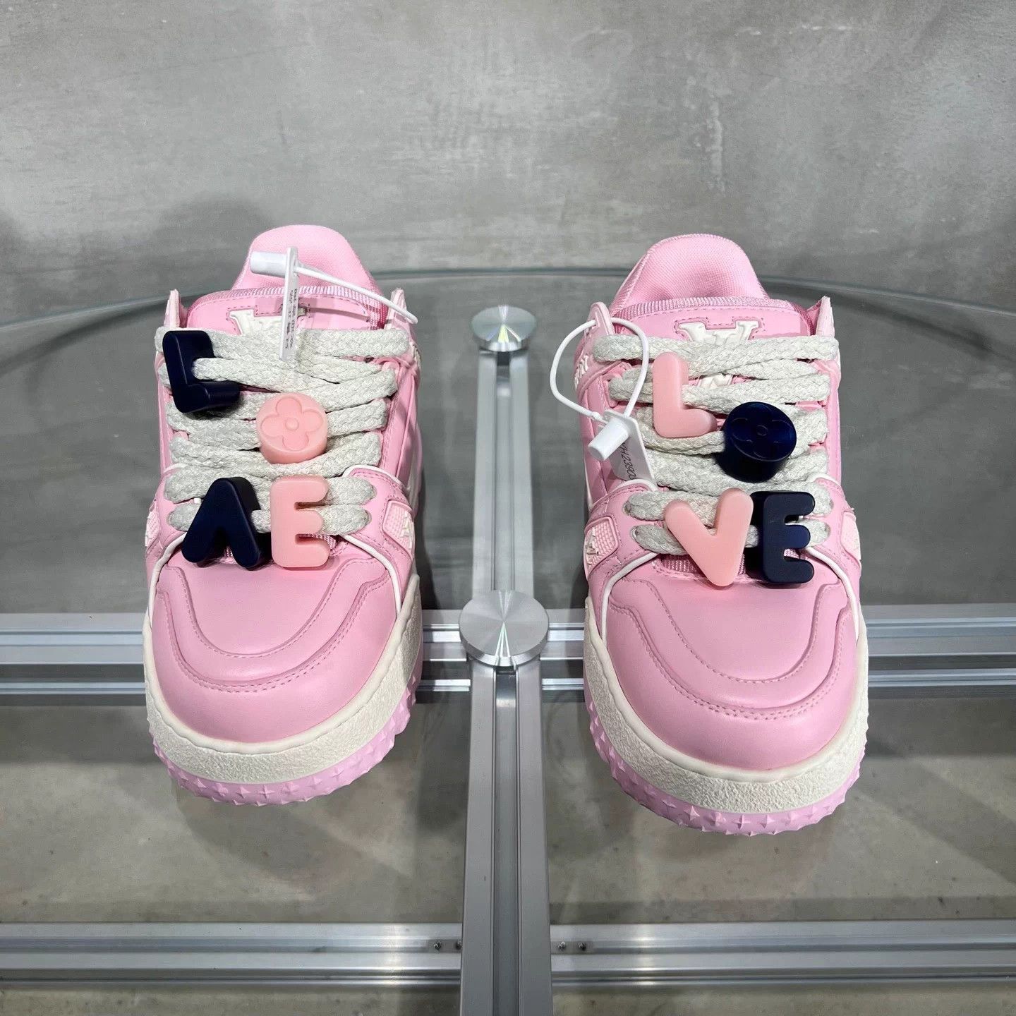 Louis Vuitton LV Trainer Pink Size 35 (runs large) Size US 4 / IT 34 - 1 Thumbnail