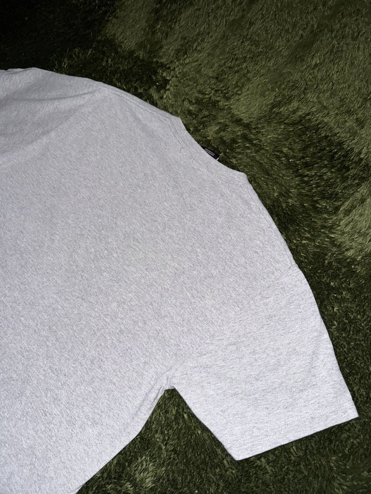 Undefeated [M] Undefeated Paisley Logo Tubular T-Shirt Grey Size US M / EU 48-50 / 2 - 8 Thumbnail