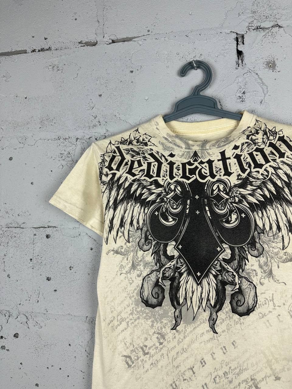 Affliction × Vintage Rare Chemystry Wing Cross Y2K Affliction Style Tee size L Size US M / EU 48-50 / 2 - 3 Thumbnail