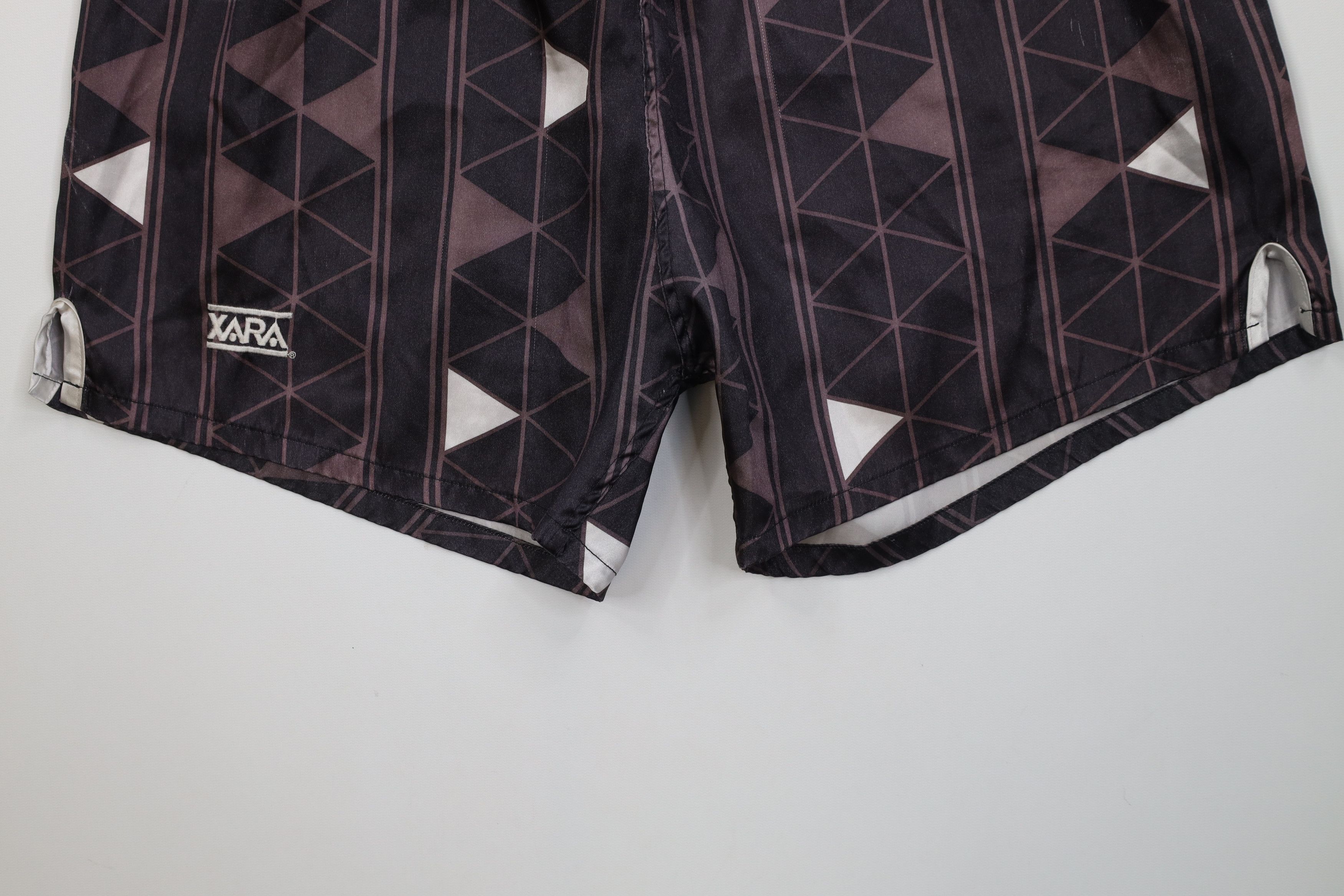 Vintage Vintage 90s Geometric Running Jogging Soccer Shorts Size US 34 / EU 50 - 4 Thumbnail