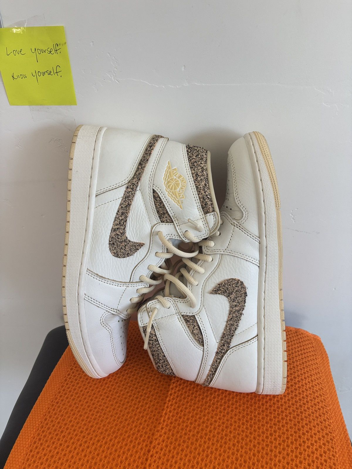 Jordan Brand Jordan 1 High Craft Naija Size US 9 / EU 42 - 4 Thumbnail