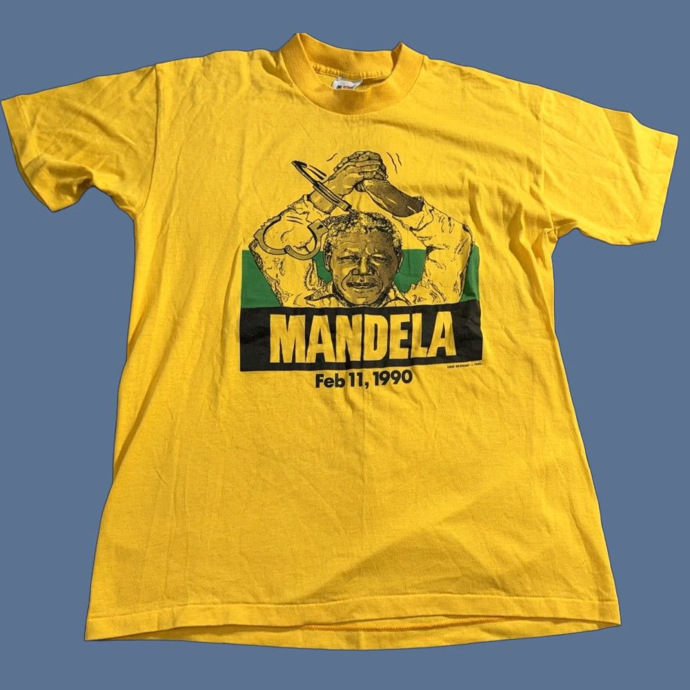 Vintage VINTAGE Nelson Mandela Shirt Mens L Yellow 1990s USA 90s T-Shirt Size US L / EU 52-54 / 3 - 1 Thumbnail
