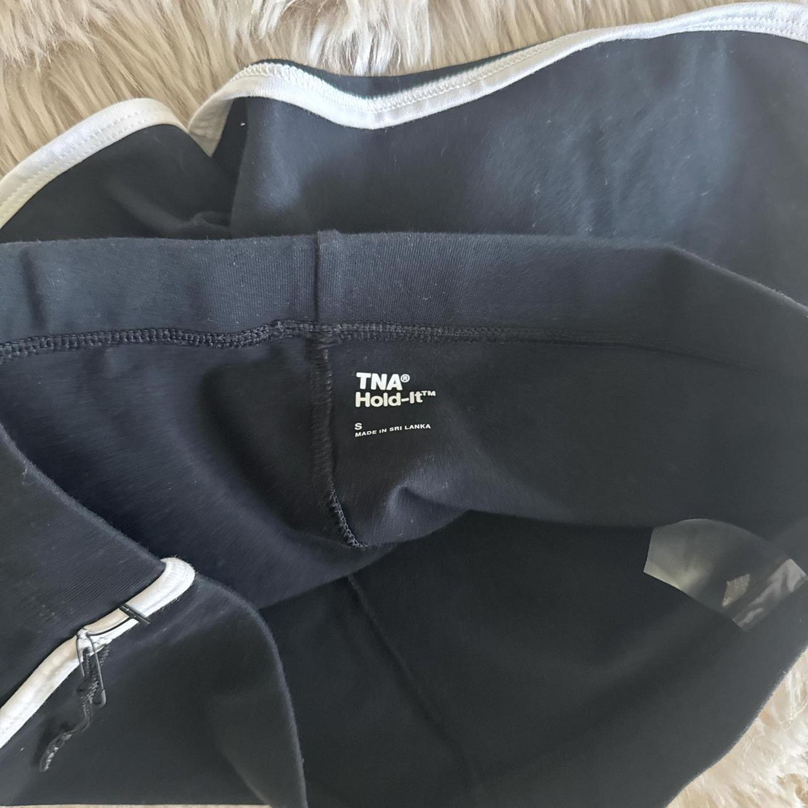 Aritzia NWOT ARITZIA TNA Hold It Short - Black Multi S Size 27" / US 4 / IT 40 - 3 Thumbnail