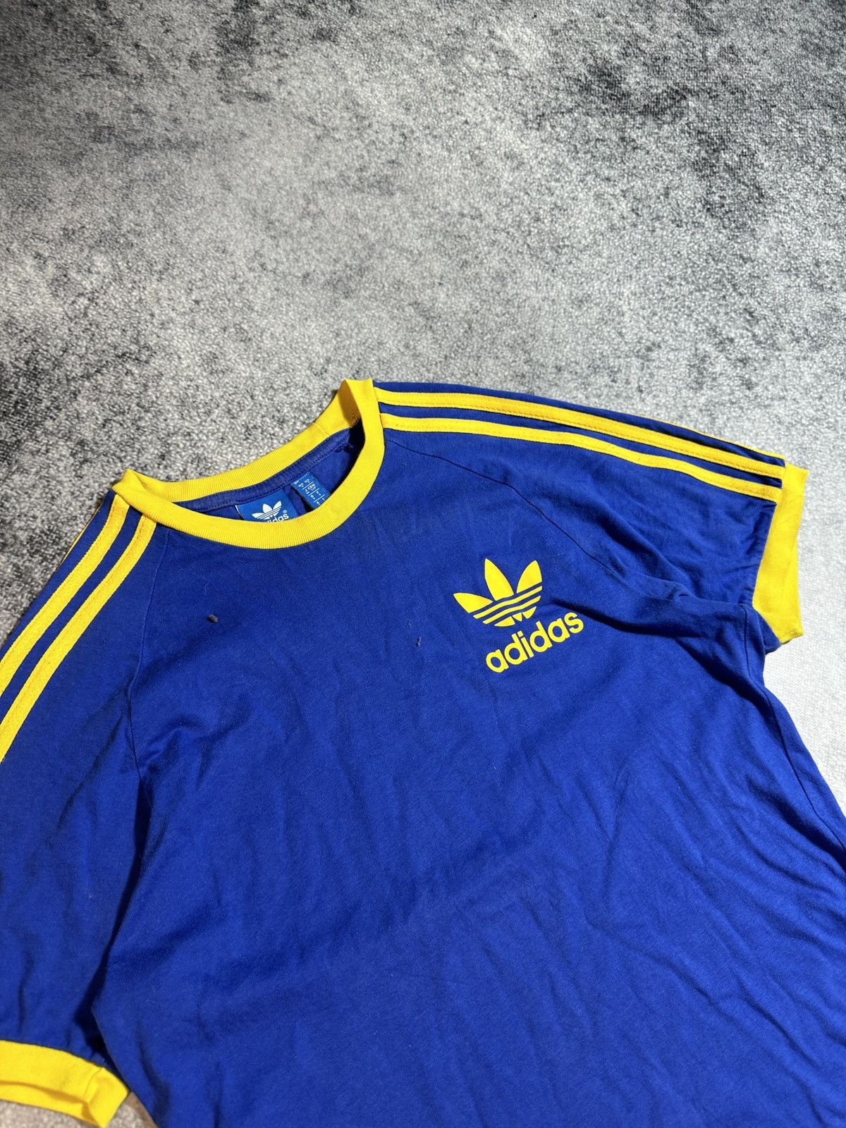 Adidas × Vintage Y2K Vintage Adidas T-shirt Streetwear Rare Casual Logo USA Size US S / EU 44-46 / 1 - 2 Thumbnail
