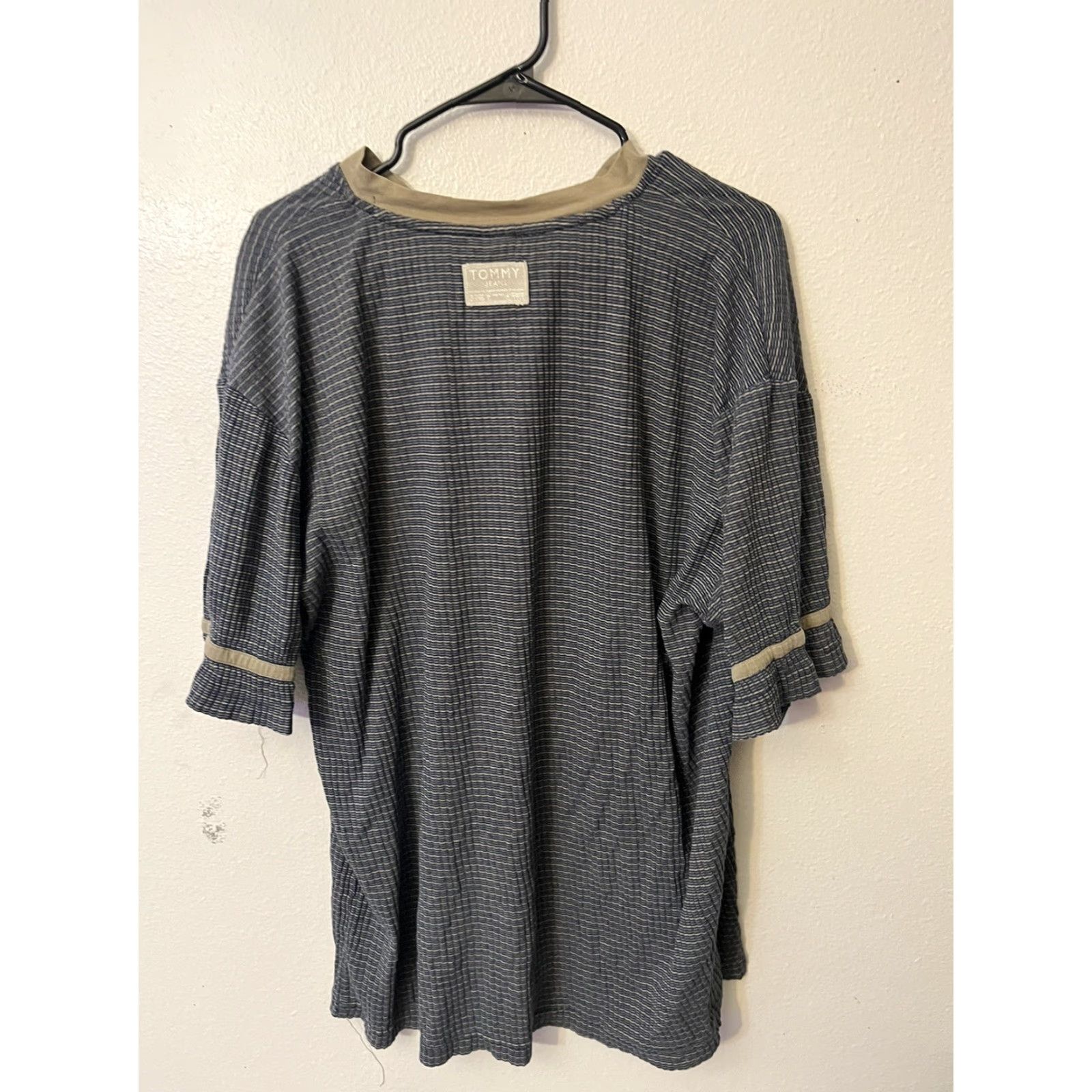 Tommy Hilfiger VINTAGE TOMMY HILFIGER Shirt Men's XXL Blue & Beige 90s T-Shirt Size US XXL / EU 58 / 5 - 3 Thumbnail